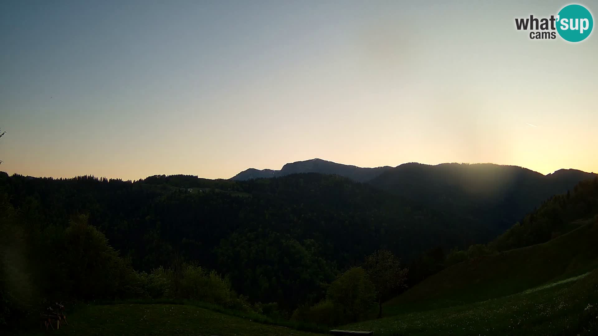 Webcam Brunarica Dražgoše – Vista live sul Ratitovec (1666 m)