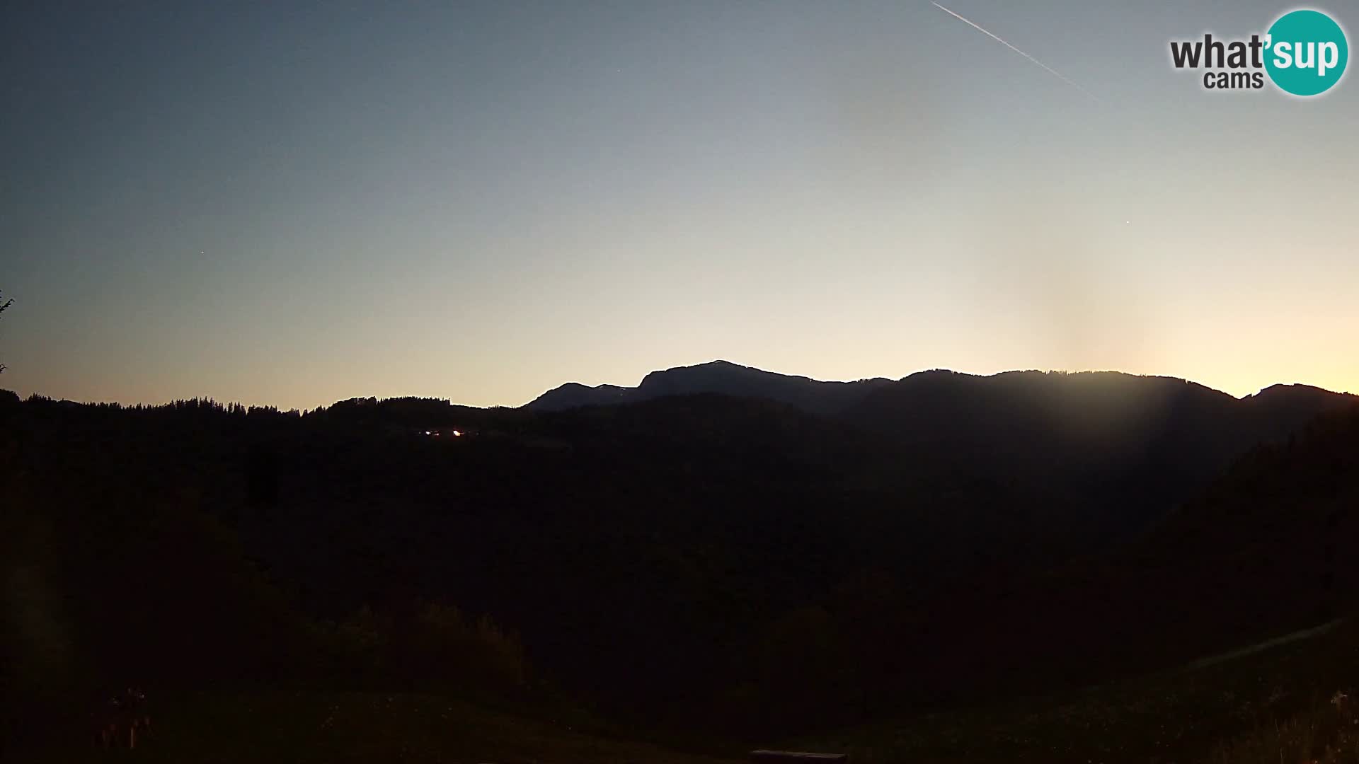 Webcam Brunarica Dražgoše – Vista live sul Ratitovec (1666 m)