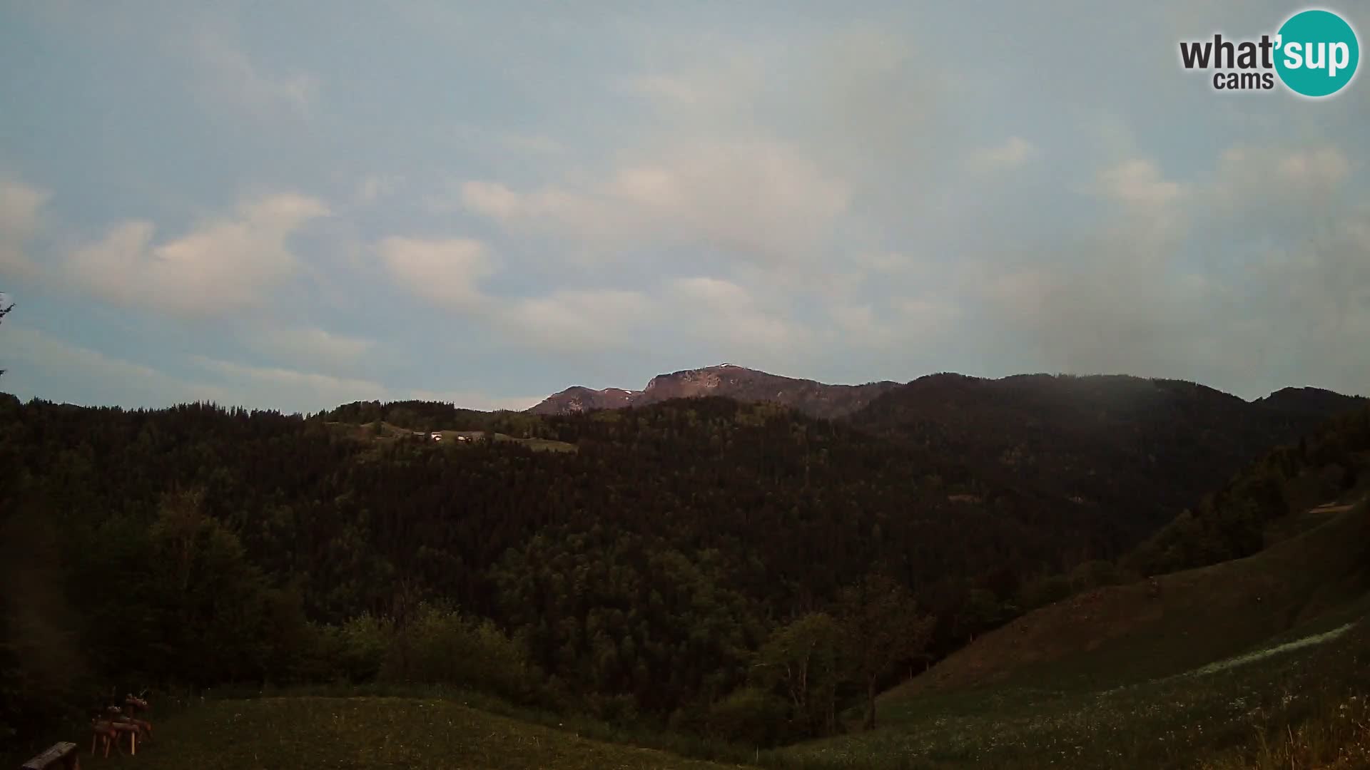 Webcam Brunarica Dražgoše – Liveblick auf Ratitovec (1666 m)