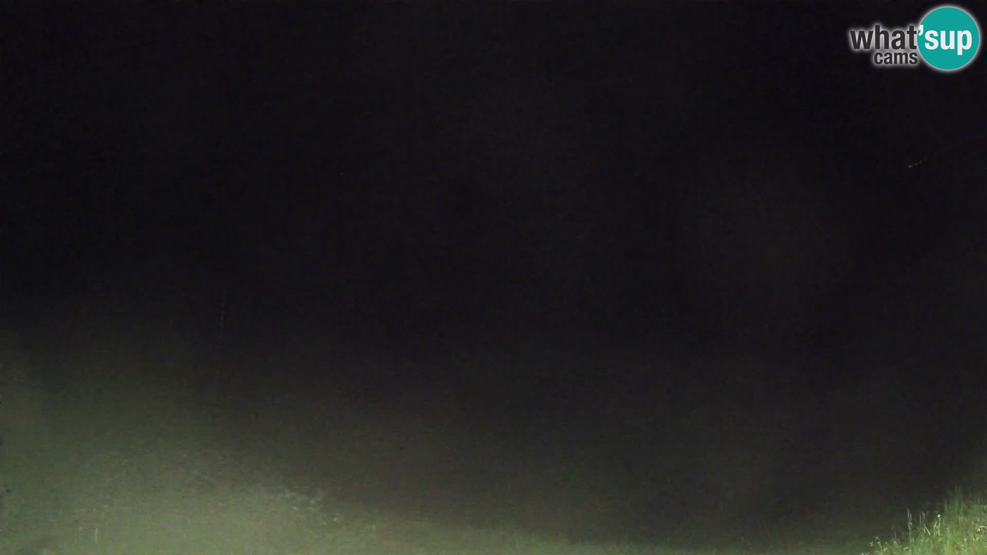 Webcam Brunarica Dražgoše – Live View of Ratitovec (1666 m)