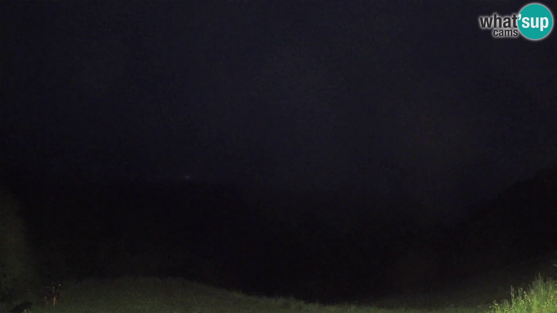 Webcam Brunarica Dražgoše – Vista live sul Ratitovec (1666 m)