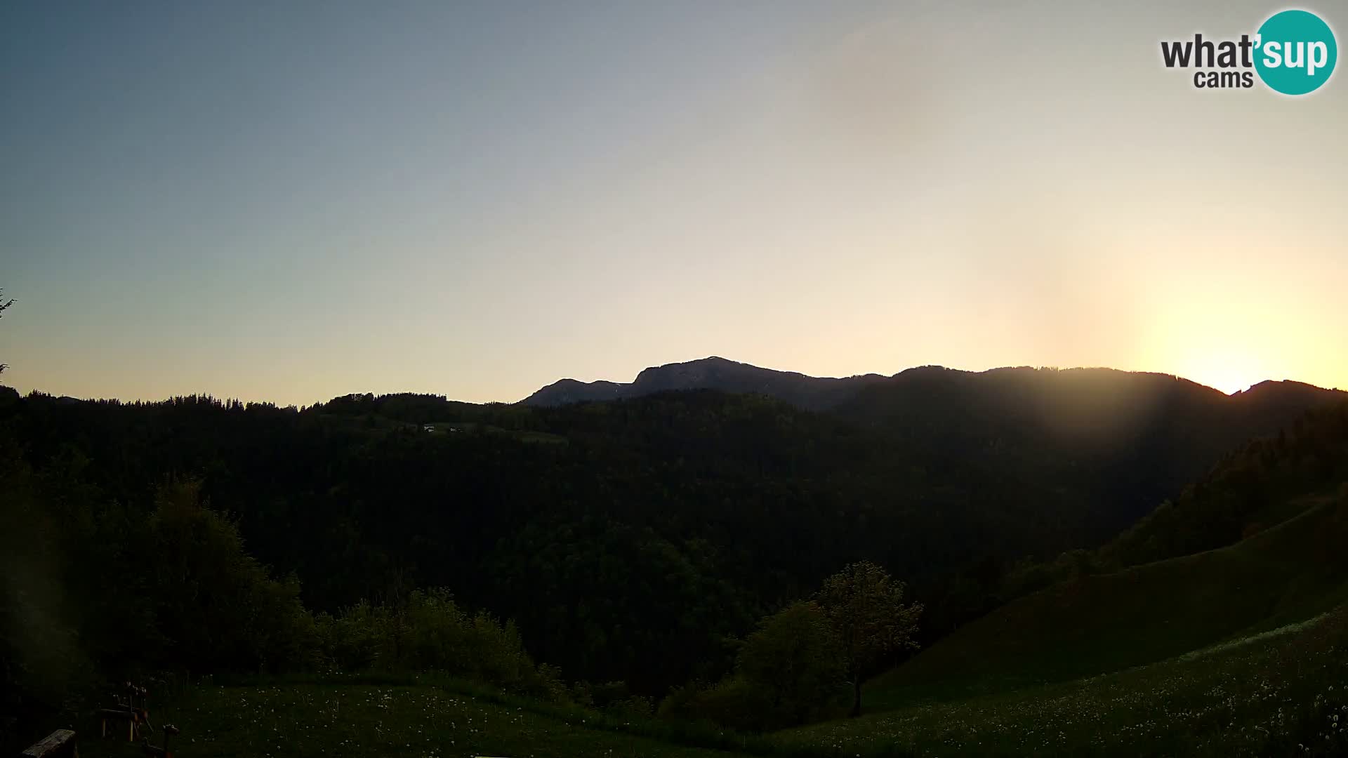 Webcam Brunarica Dražgoše – Liveblick auf Ratitovec (1666 m)