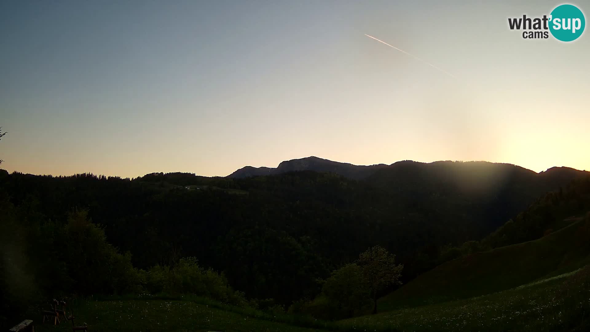 Webcam Brunarica Dražgoše – Vista live sul Ratitovec (1666 m)