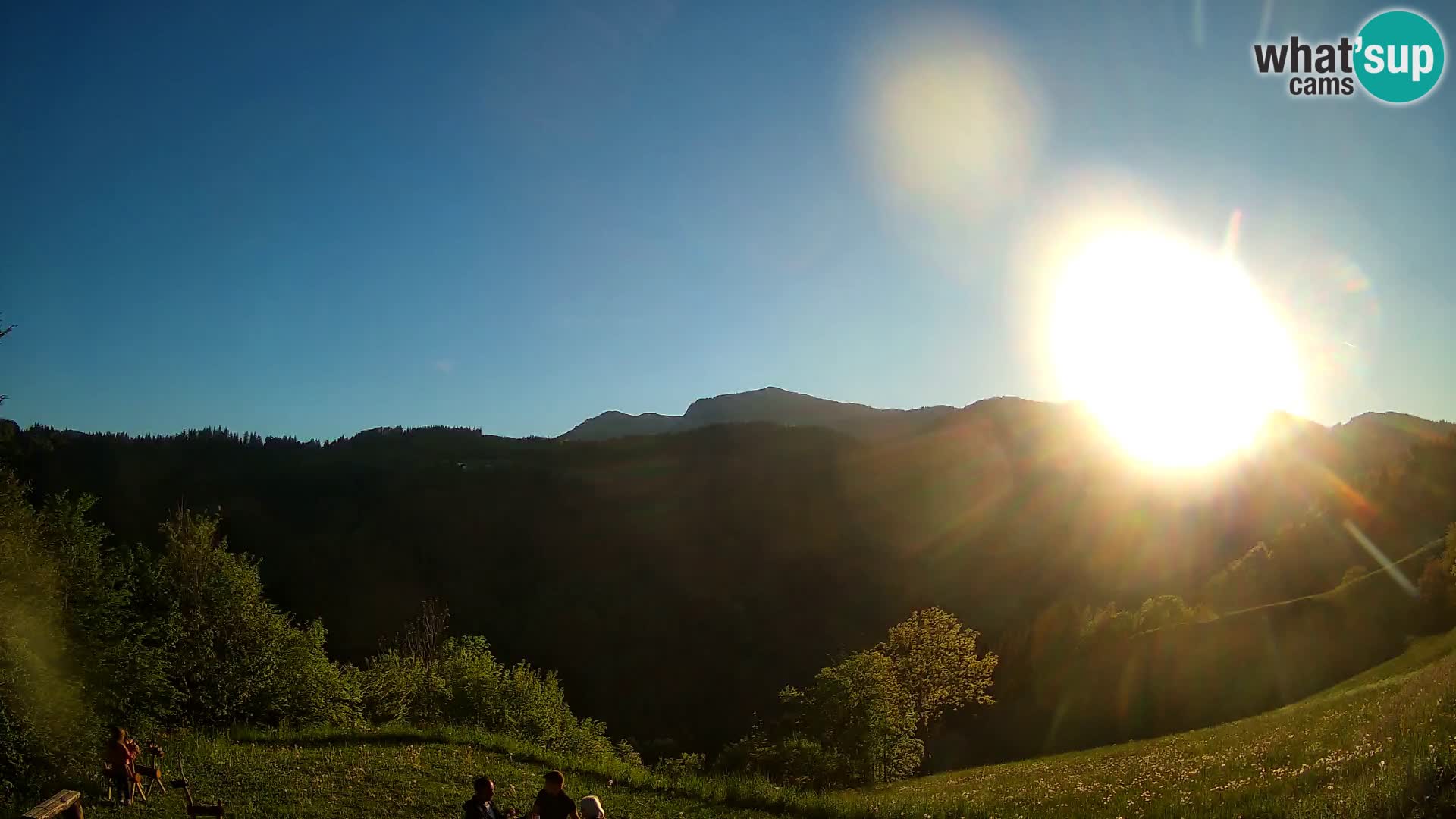 Webcam Brunarica Dražgoše – Vista live sul Ratitovec (1666 m)