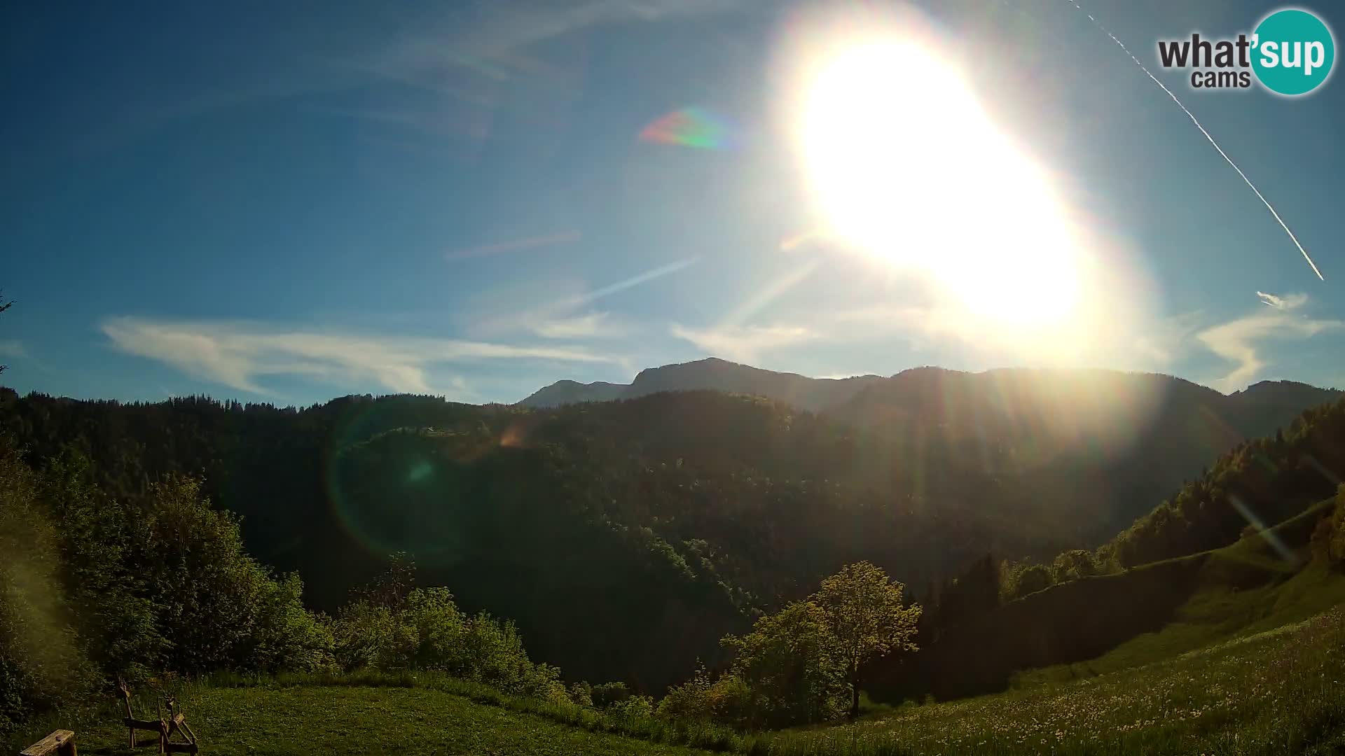 Webcam Brunarica Dražgoše – Live View of Ratitovec (1666 m)