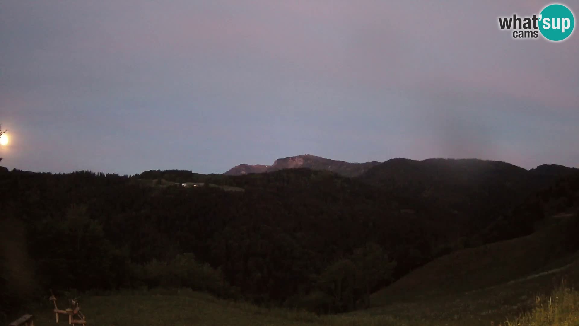 Webcam Brunarica Dražgoše – Liveblick auf Ratitovec (1666 m)
