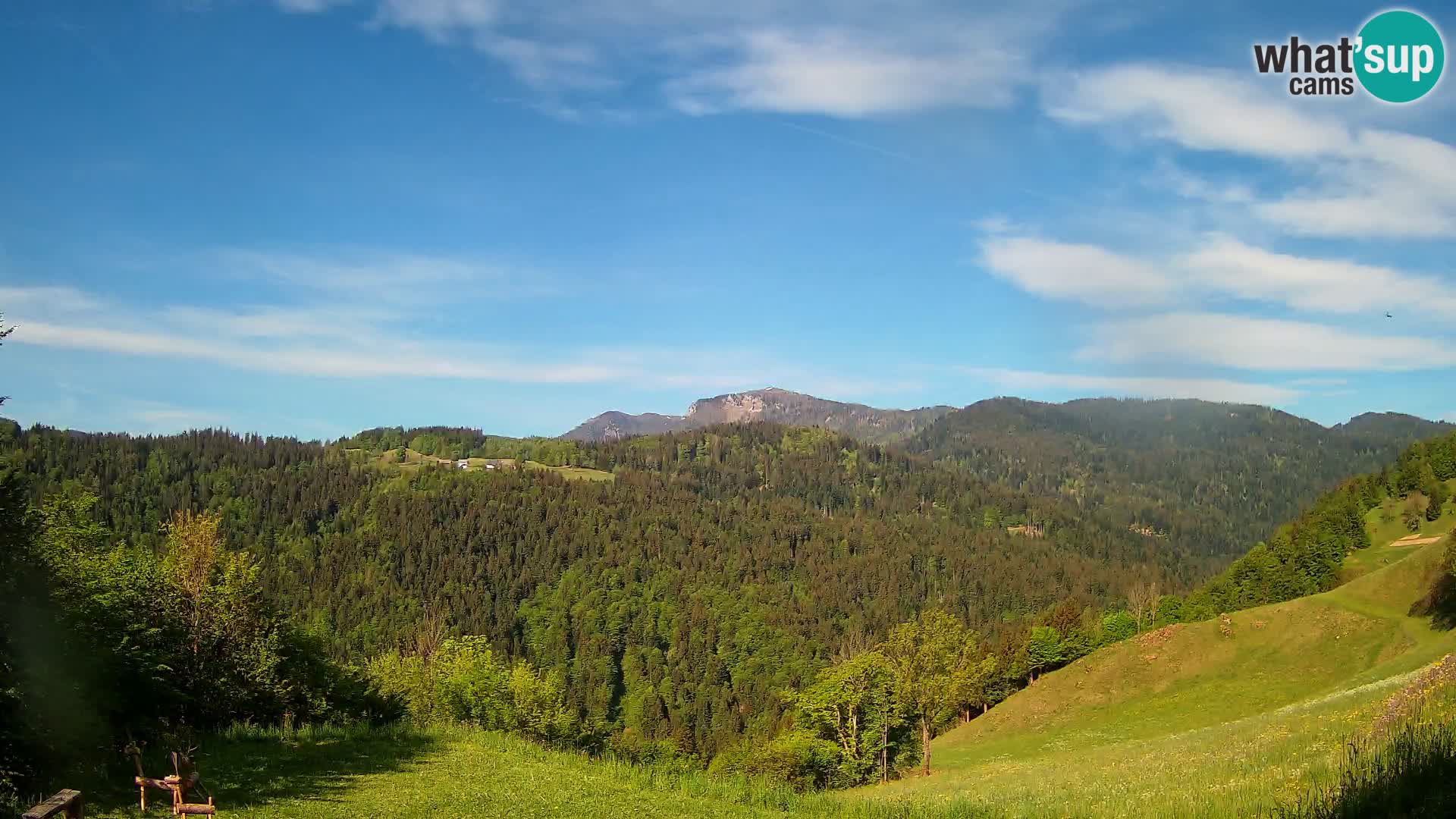 Webcam Brunarica Dražgoše – Vista live sul Ratitovec (1666 m)