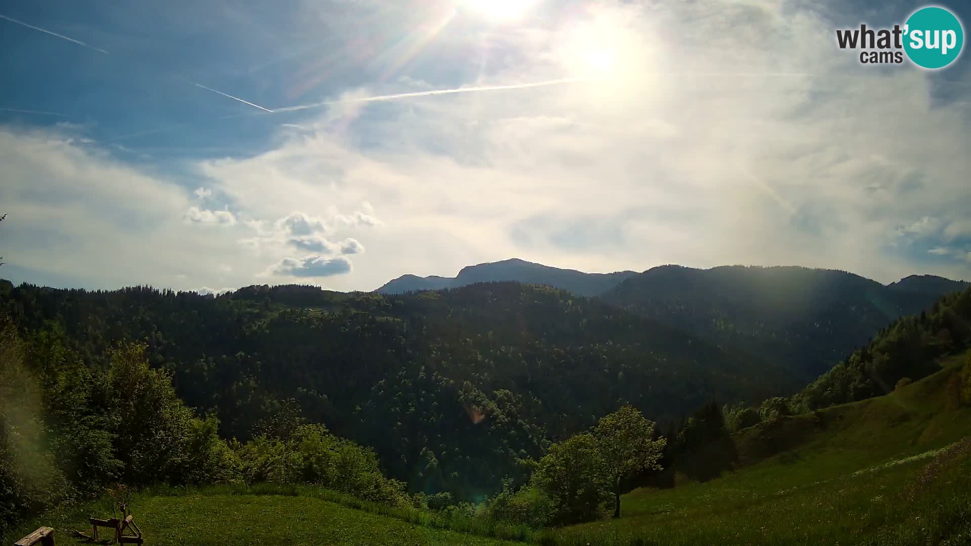 Webcam Brunarica Dražgoše – Vista live sul Ratitovec (1666 m)