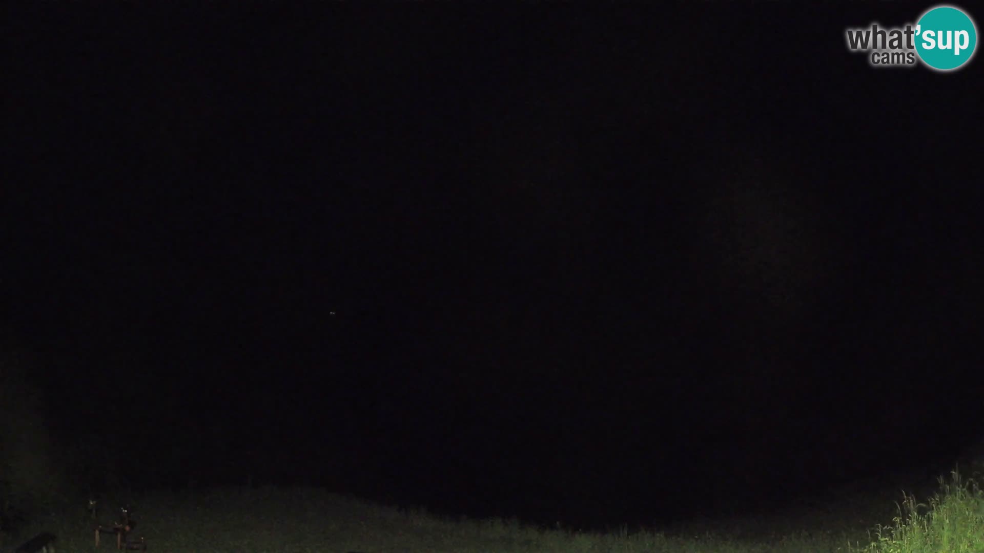 Webcam Brunarica Dražgoše – Live View of Ratitovec (1666 m)