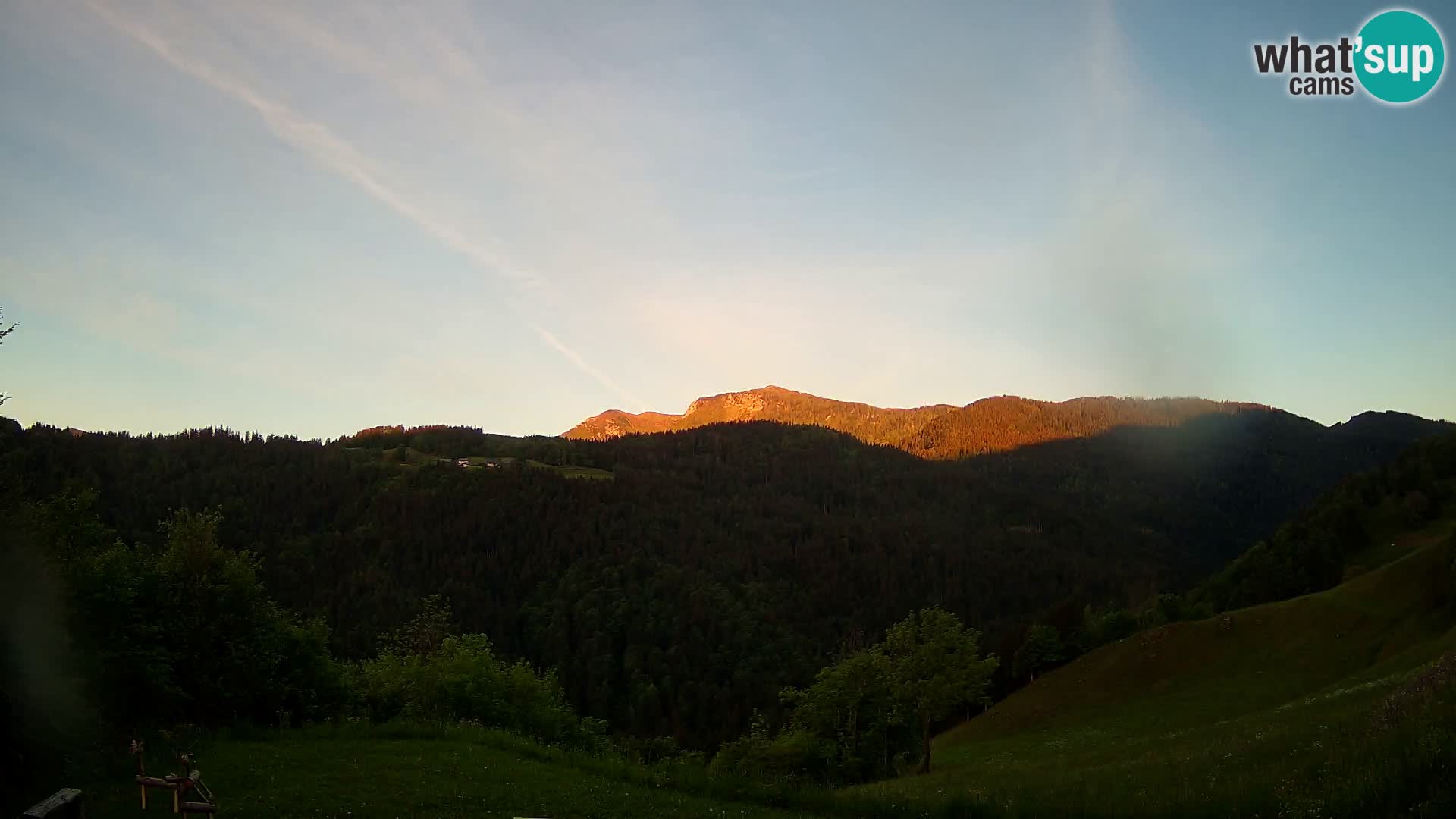 Webcam Brunarica Dražgoše – Liveblick auf Ratitovec (1666 m)