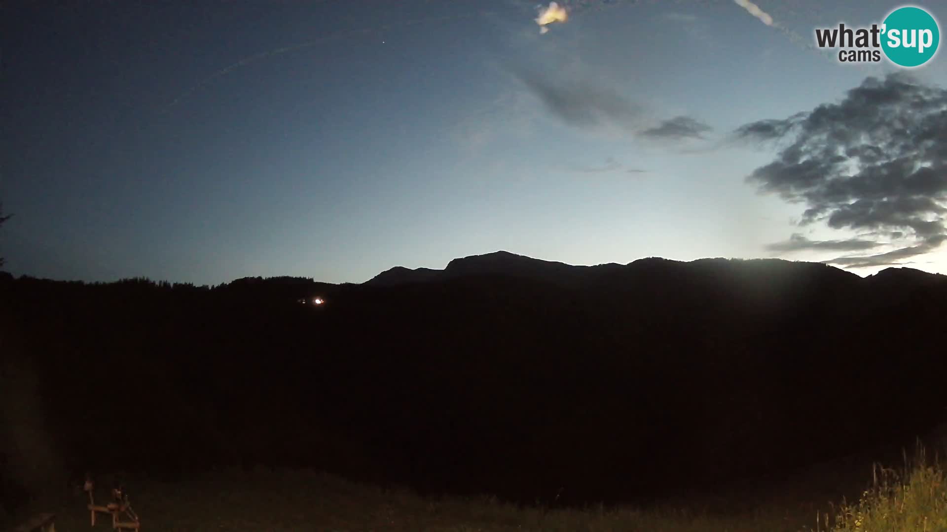 Webcam Brunarica Dražgoše – Vista live sul Ratitovec (1666 m)