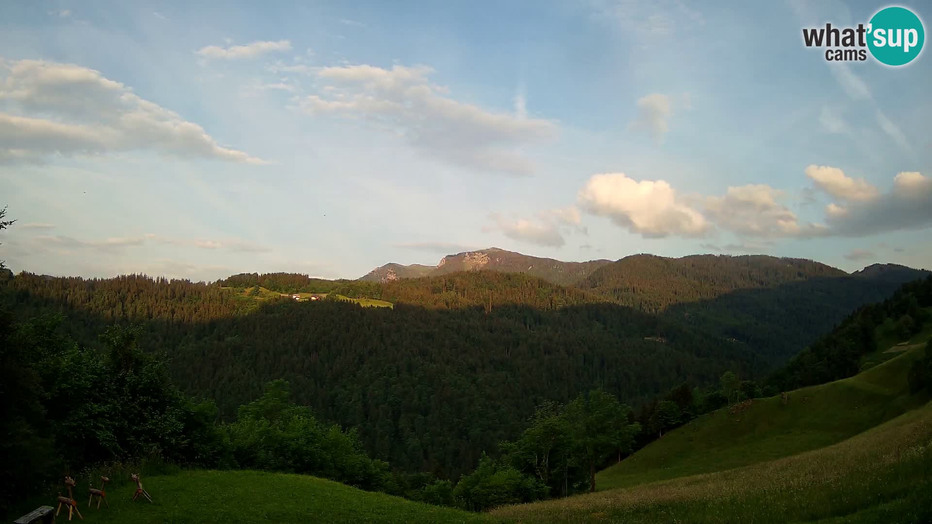 Webcam Brunarica Dražgoše – Liveblick auf Ratitovec (1666 m)