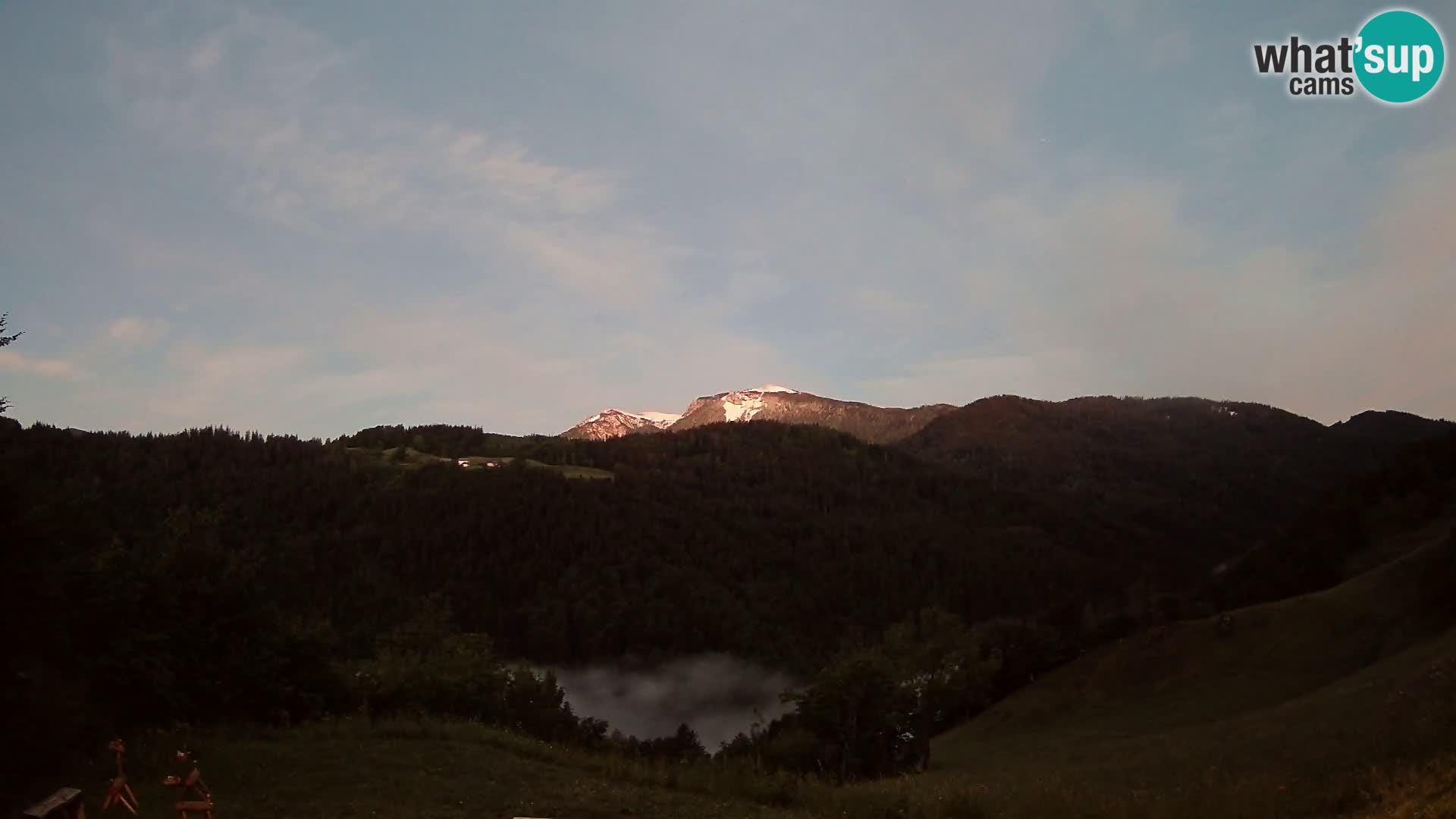 Webcam Brunarica Dražgoše – Liveblick auf Ratitovec (1666 m)