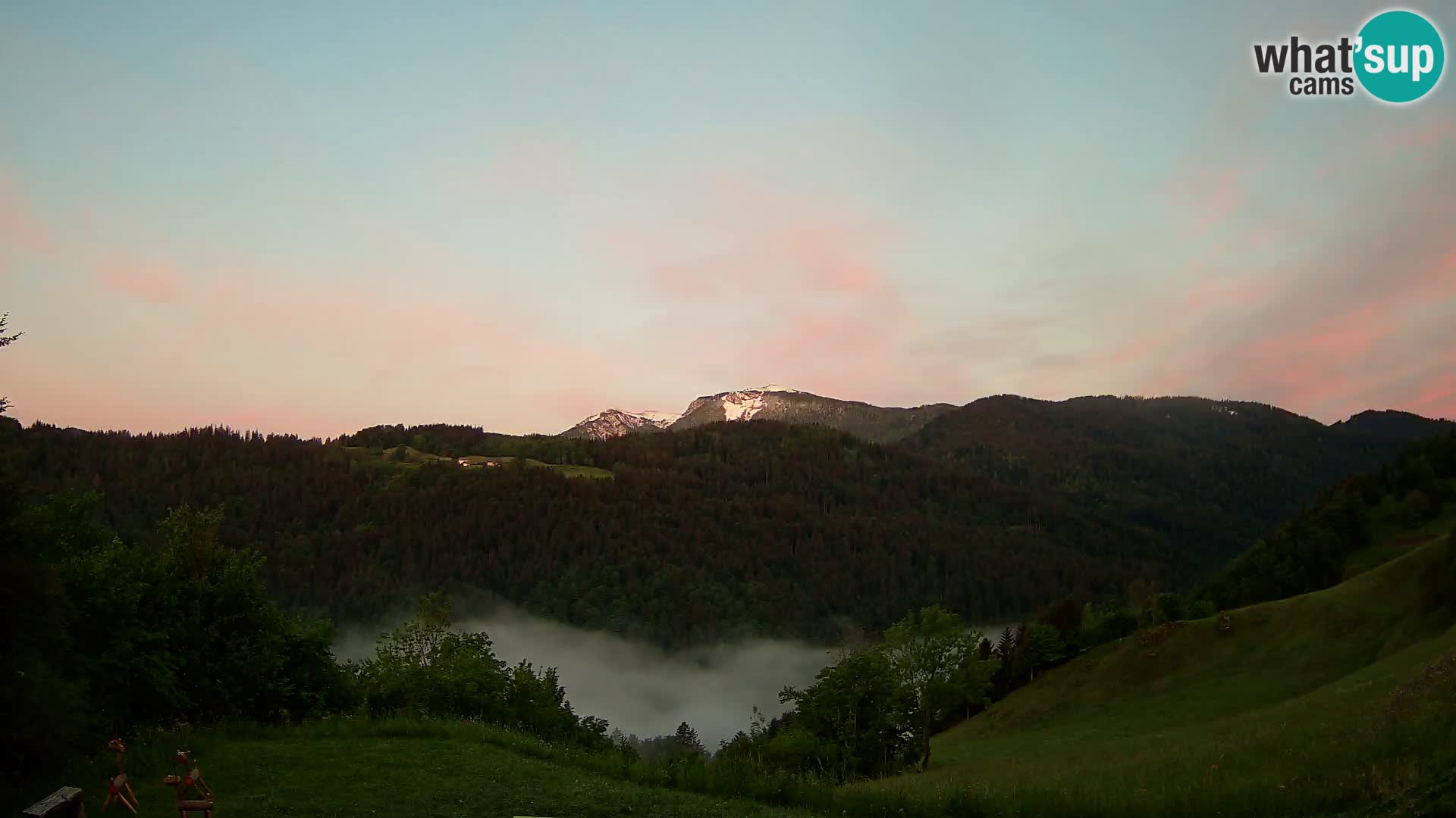 Webcam Brunarica Dražgoše – Vista live sul Ratitovec (1666 m)