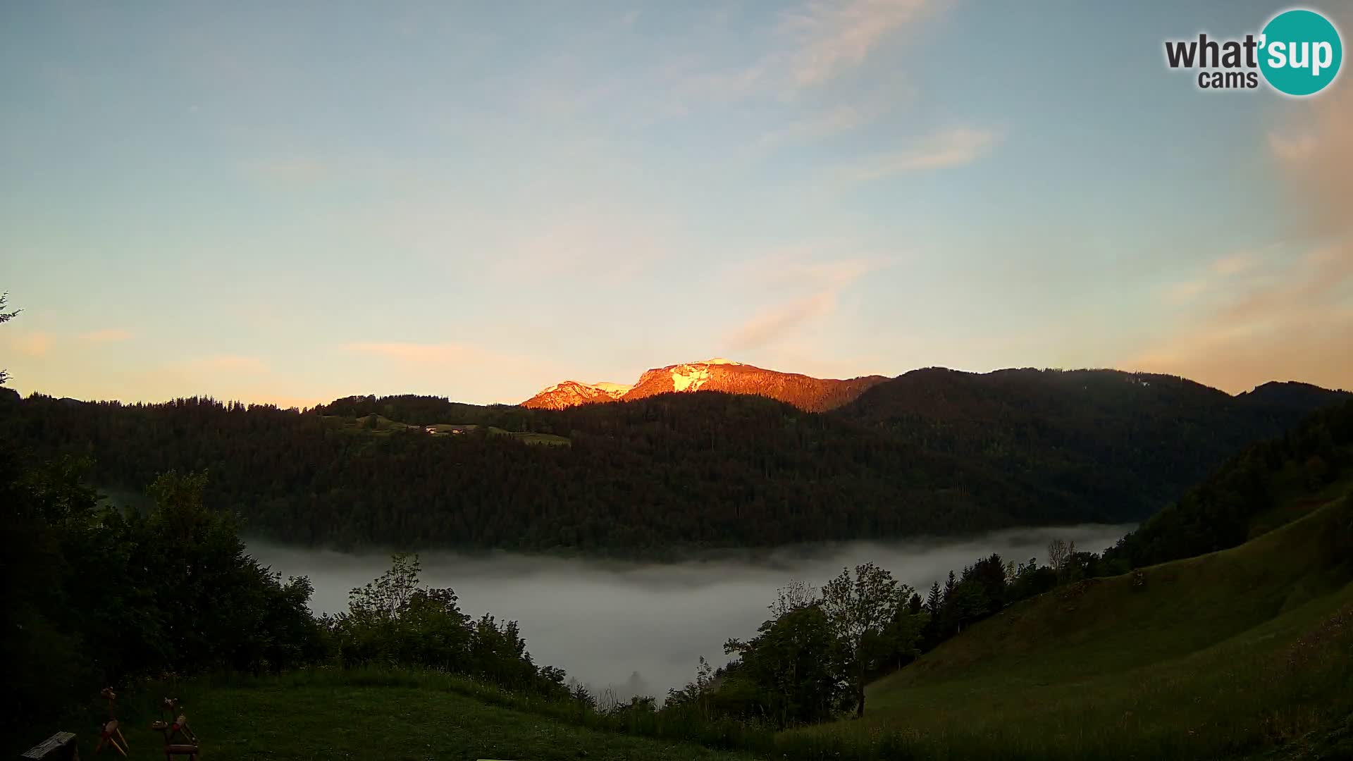 Webcam Brunarica Dražgoše – Liveblick auf Ratitovec (1666 m)