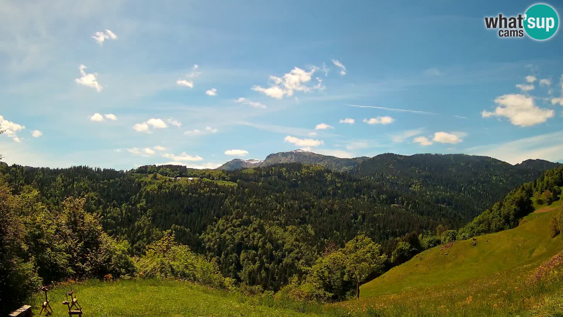 Webcam Brunarica Dražgoše – Vista live sul Ratitovec (1666 m)