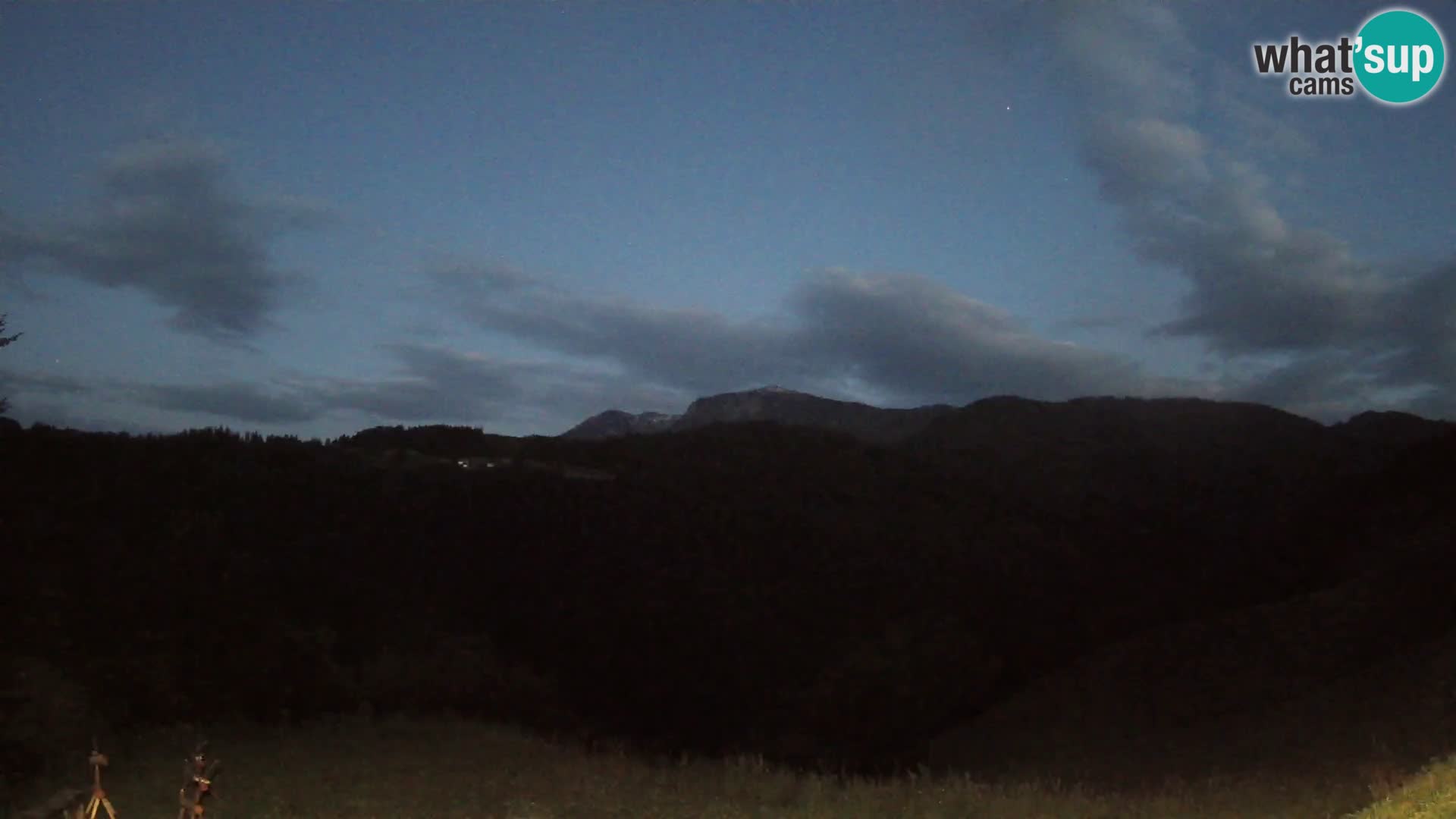 Webcam Brunarica Dražgoše – Vista live sul Ratitovec (1666 m)