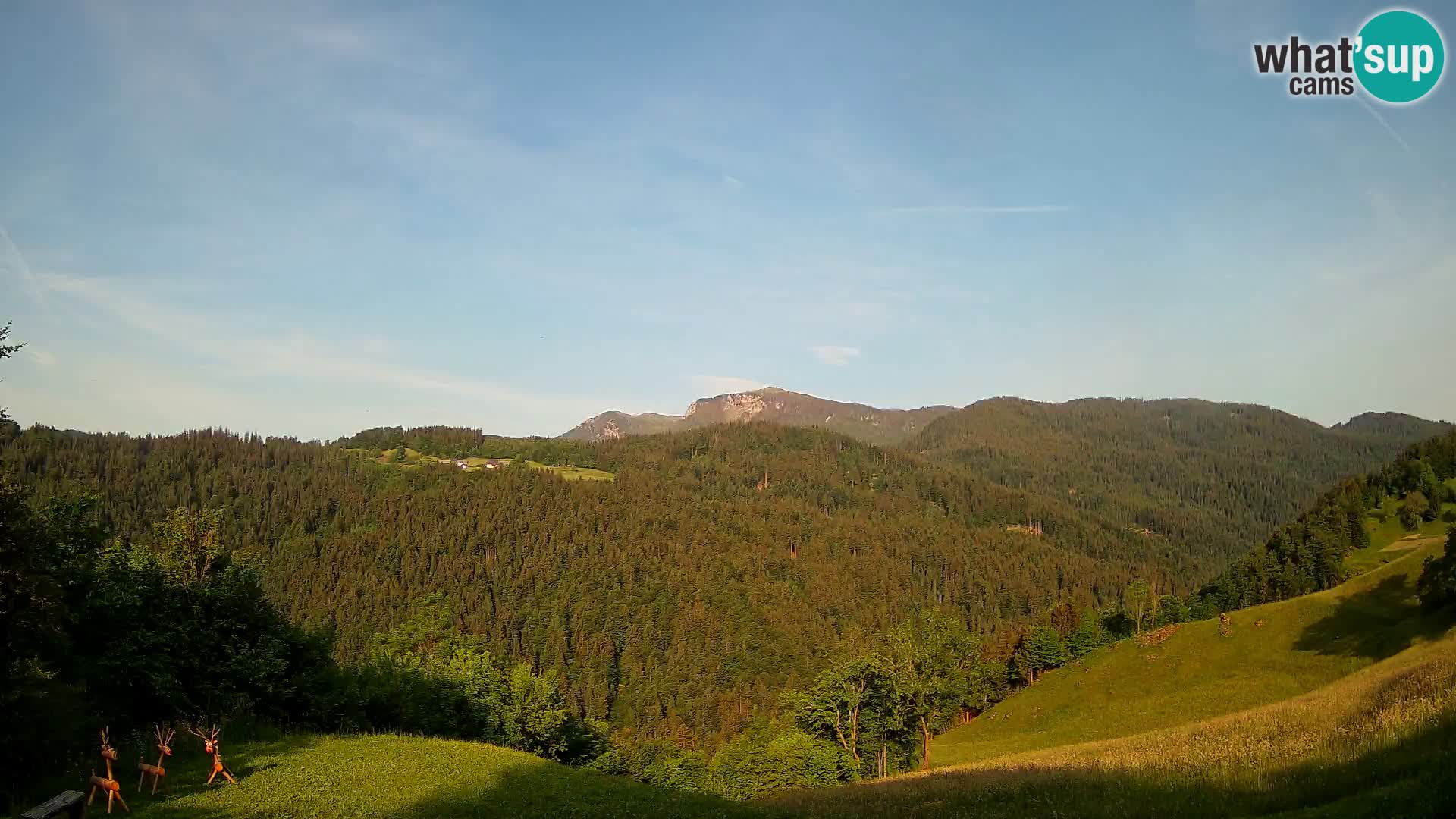 Webcam Brunarica Dražgoše – Liveblick auf Ratitovec (1666 m)