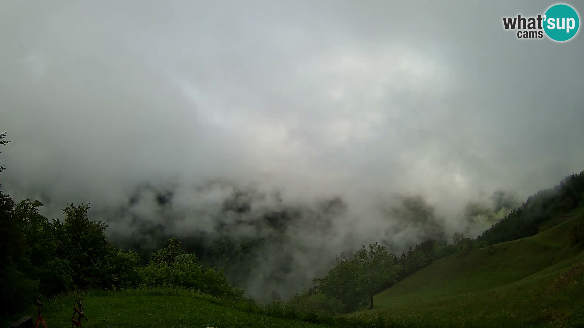 Webcam Brunarica Dražgoše – Vista live sul Ratitovec (1666 m)