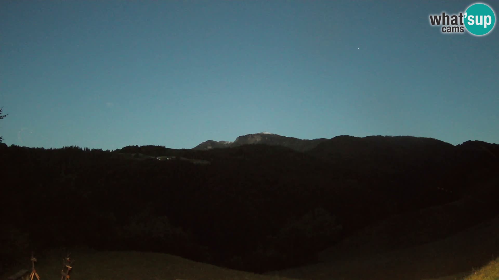 Webcam Brunarica Dražgoše – Liveblick auf Ratitovec (1666 m)