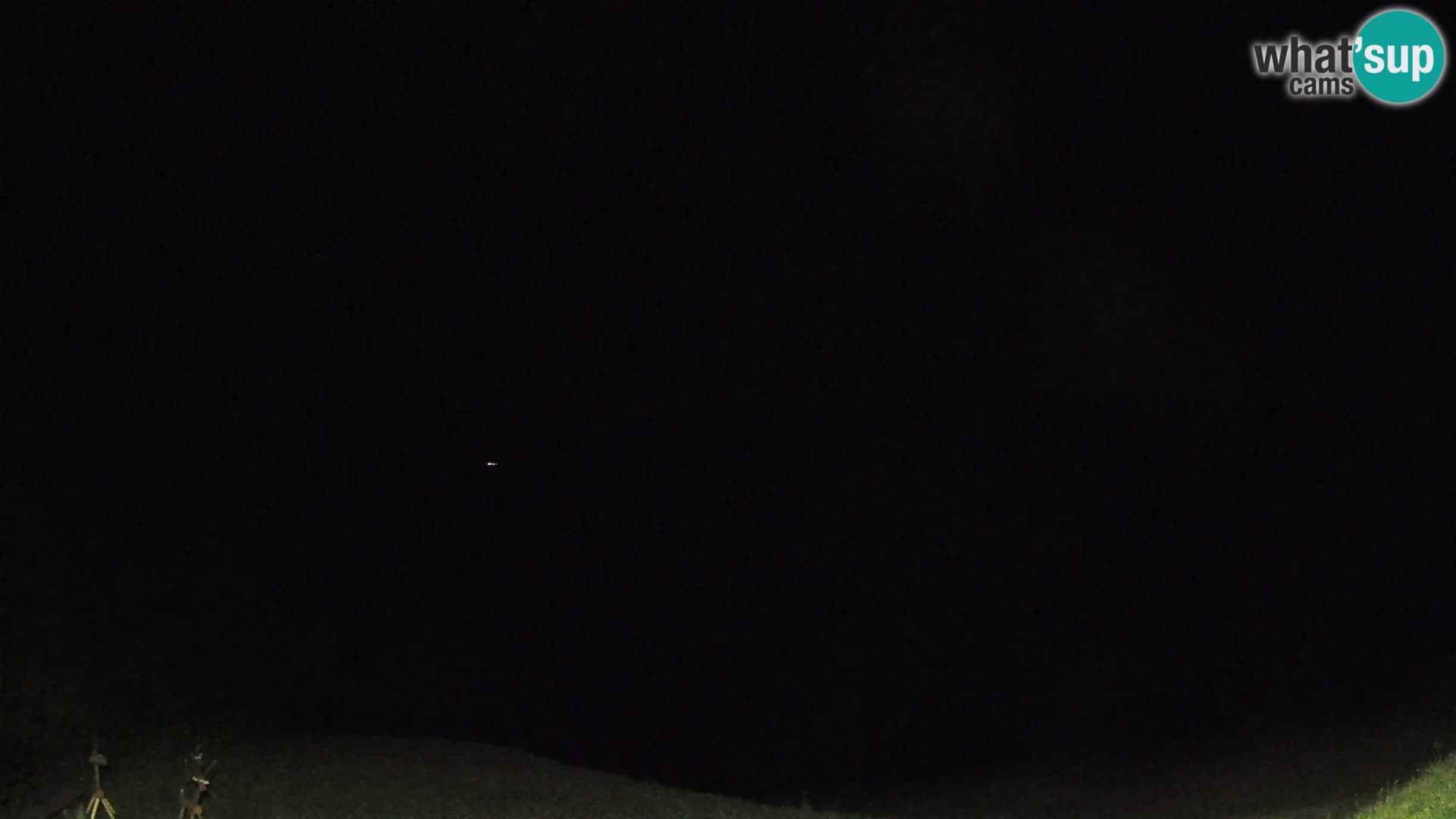 Webcam Brunarica Dražgoše – Vista live sul Ratitovec (1666 m)