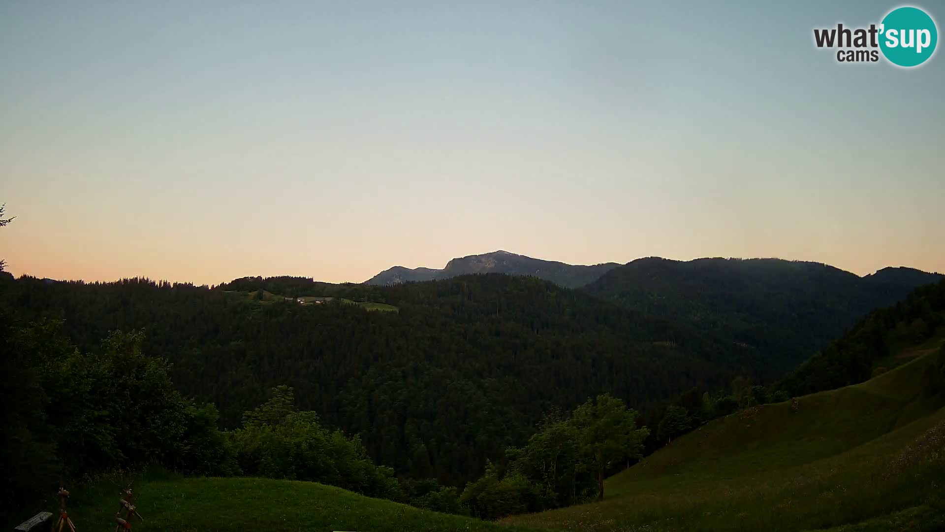 Webcam Brunarica Dražgoše – Liveblick auf Ratitovec (1666 m)