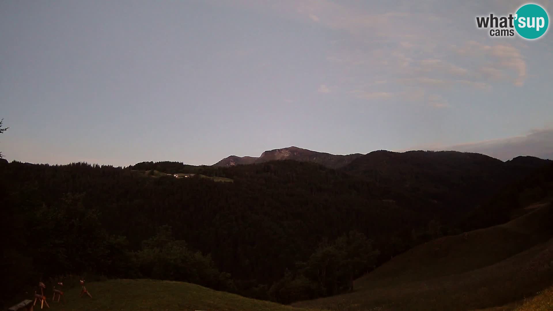 Webcam Brunarica Dražgoše – Vista live sul Ratitovec (1666 m)