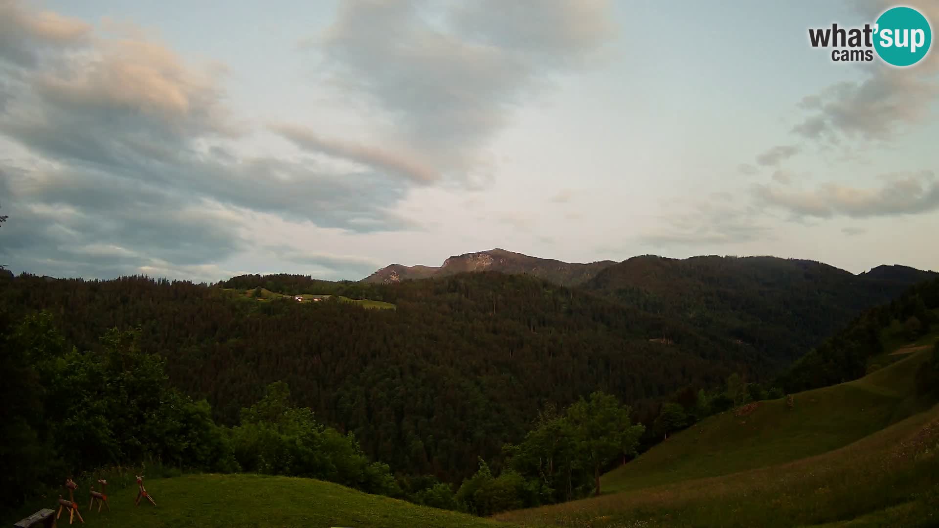 Webcam Brunarica Dražgoše – Liveblick auf Ratitovec (1666 m)