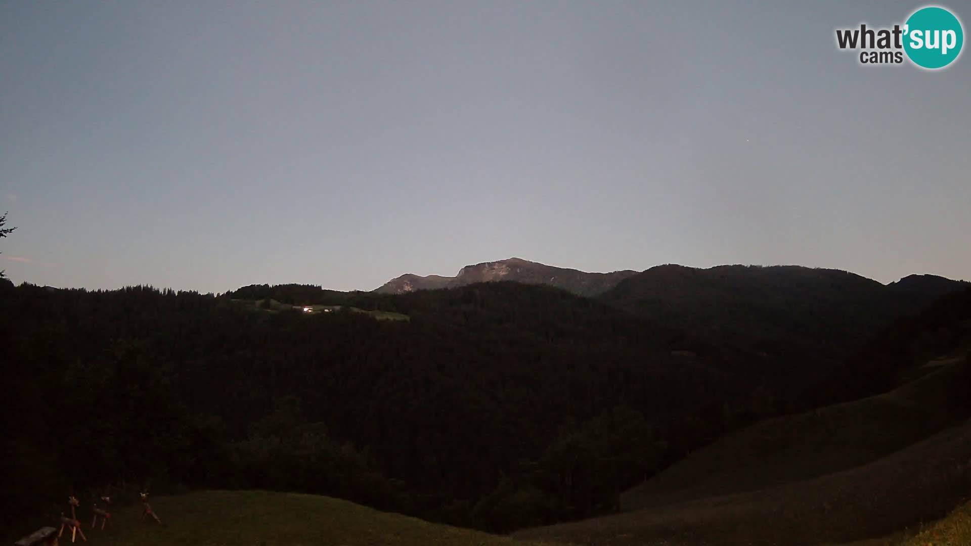 Webcam Brunarica Dražgoše – Liveblick auf Ratitovec (1666 m)