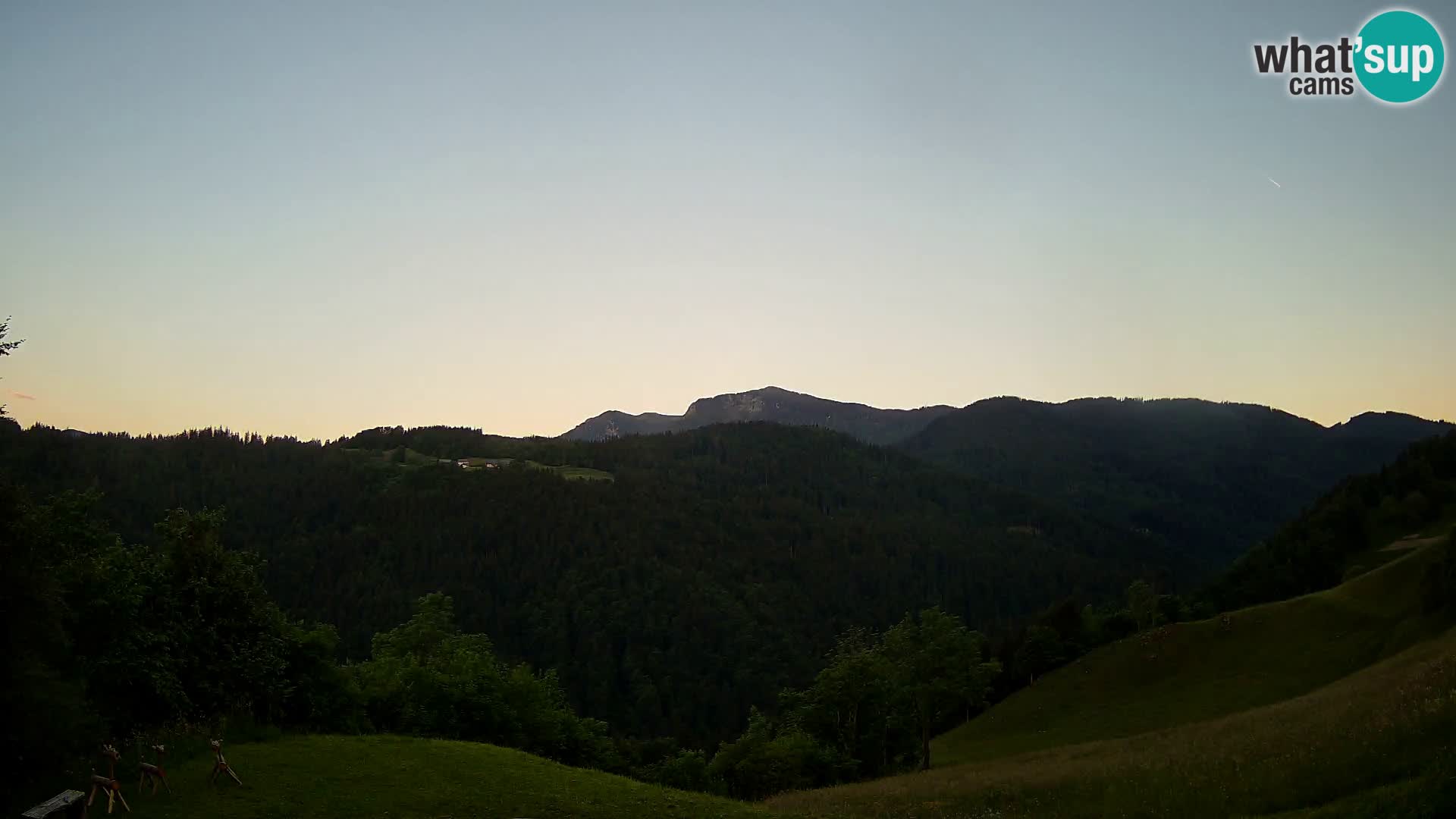 Webcam Brunarica Dražgoše – Vista live sul Ratitovec (1666 m)