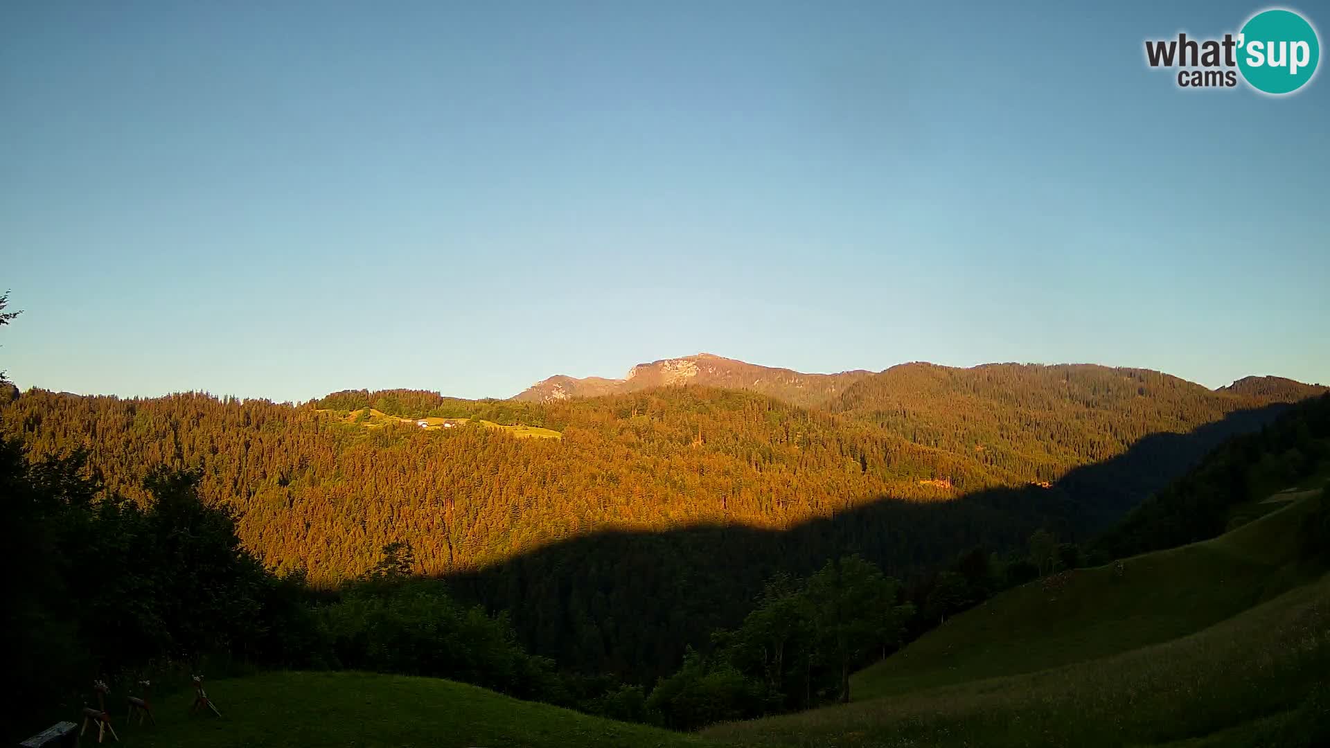 Webcam Brunarica Dražgoše – Vista live sul Ratitovec (1666 m)