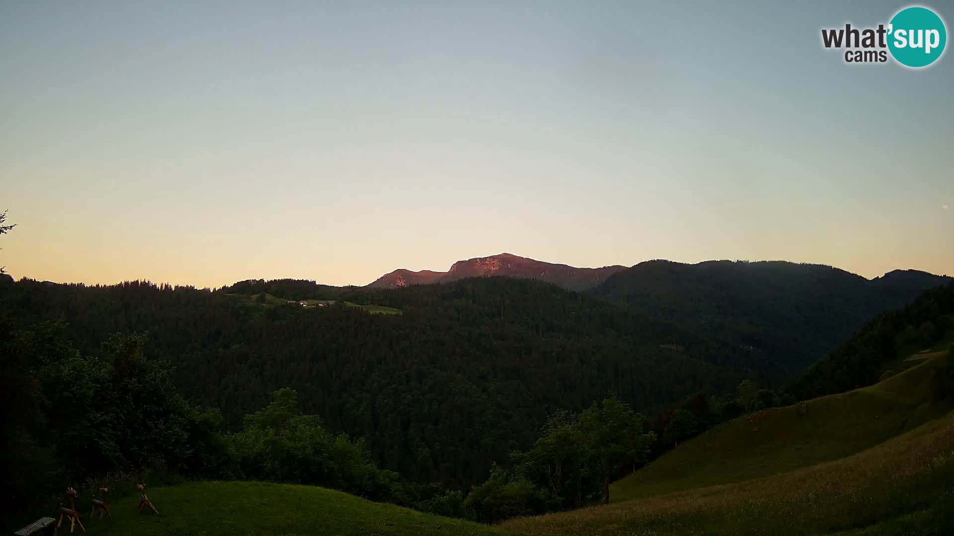 Webcam Brunarica Dražgoše – Vista live sul Ratitovec (1666 m)