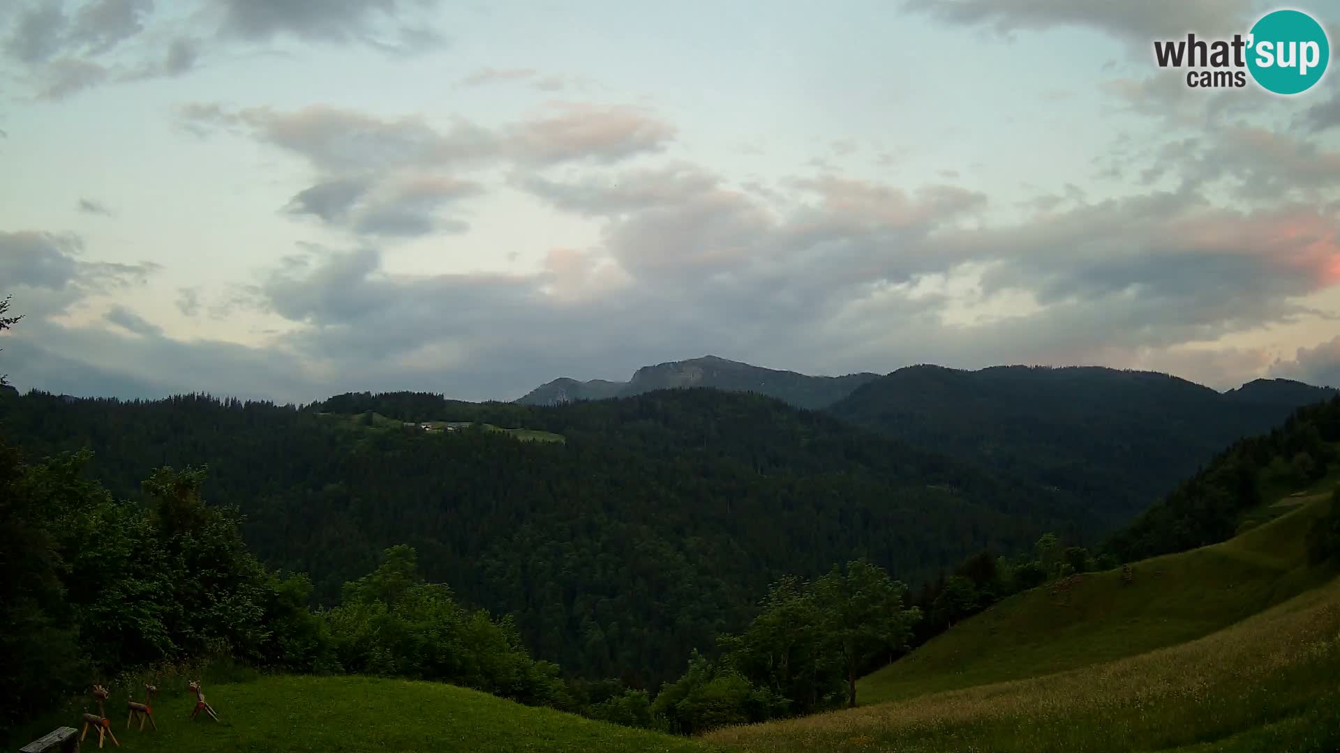 Webcam Brunarica Dražgoše – Vista live sul Ratitovec (1666 m)