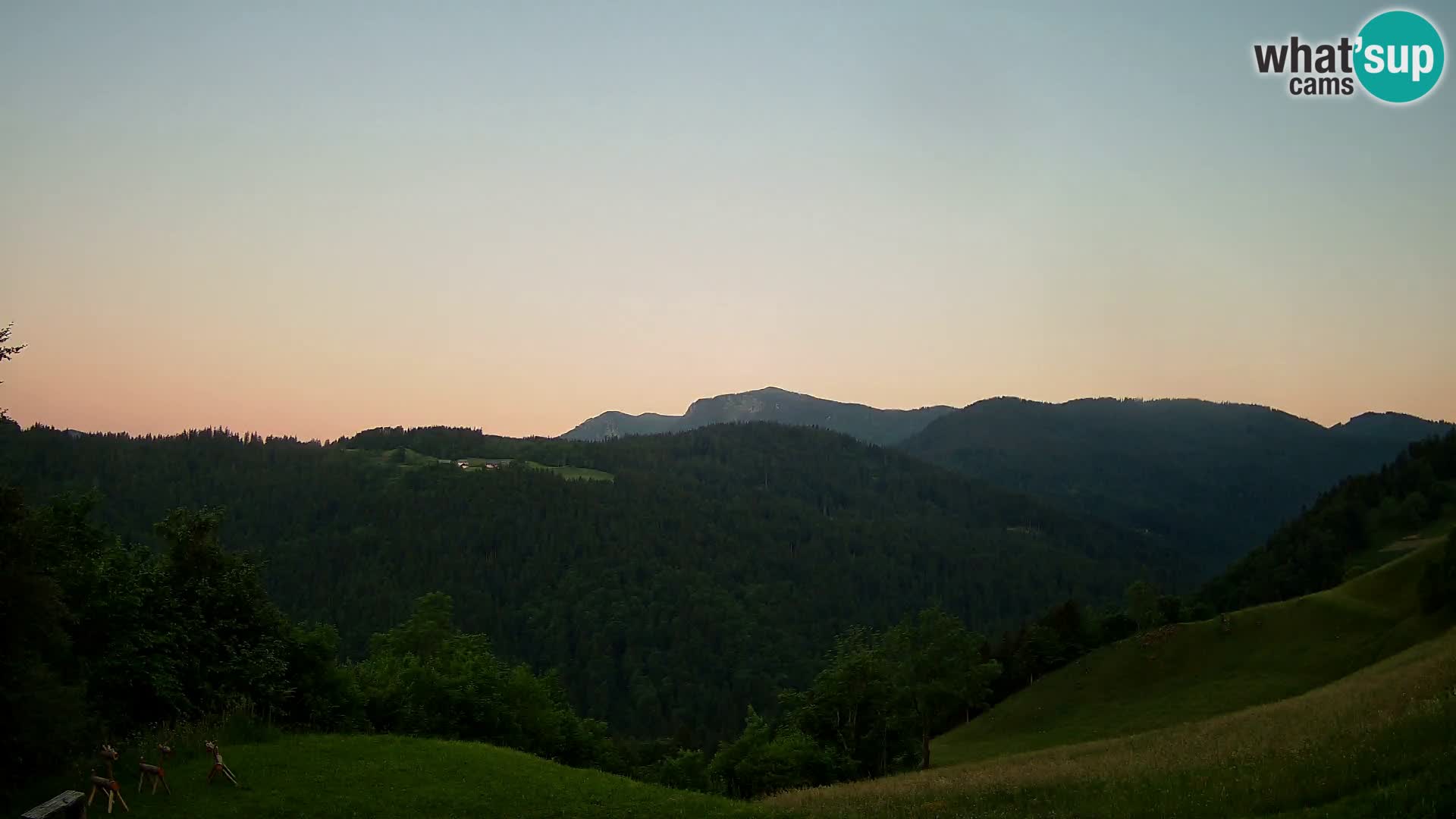 Webcam Brunarica Dražgoše – Liveblick auf Ratitovec (1666 m)