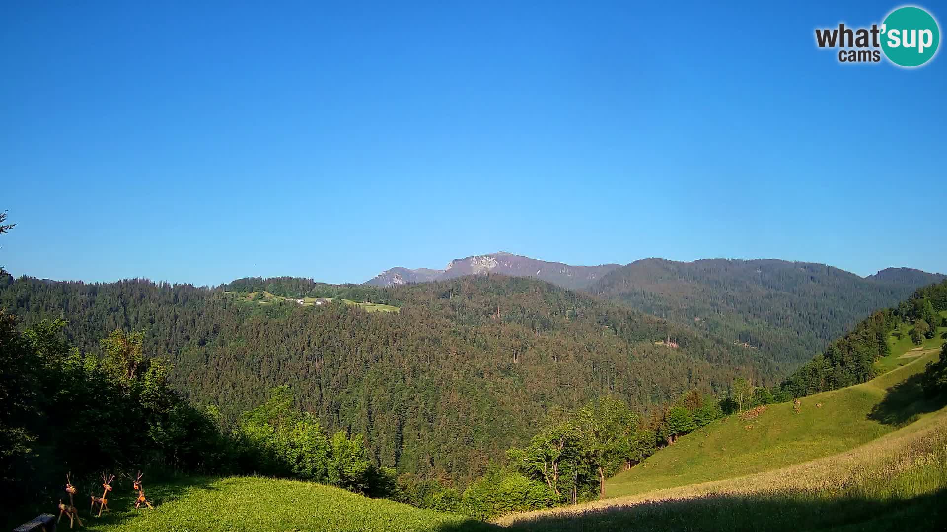 Webcam Brunarica Dražgoše – Vista live sul Ratitovec (1666 m)