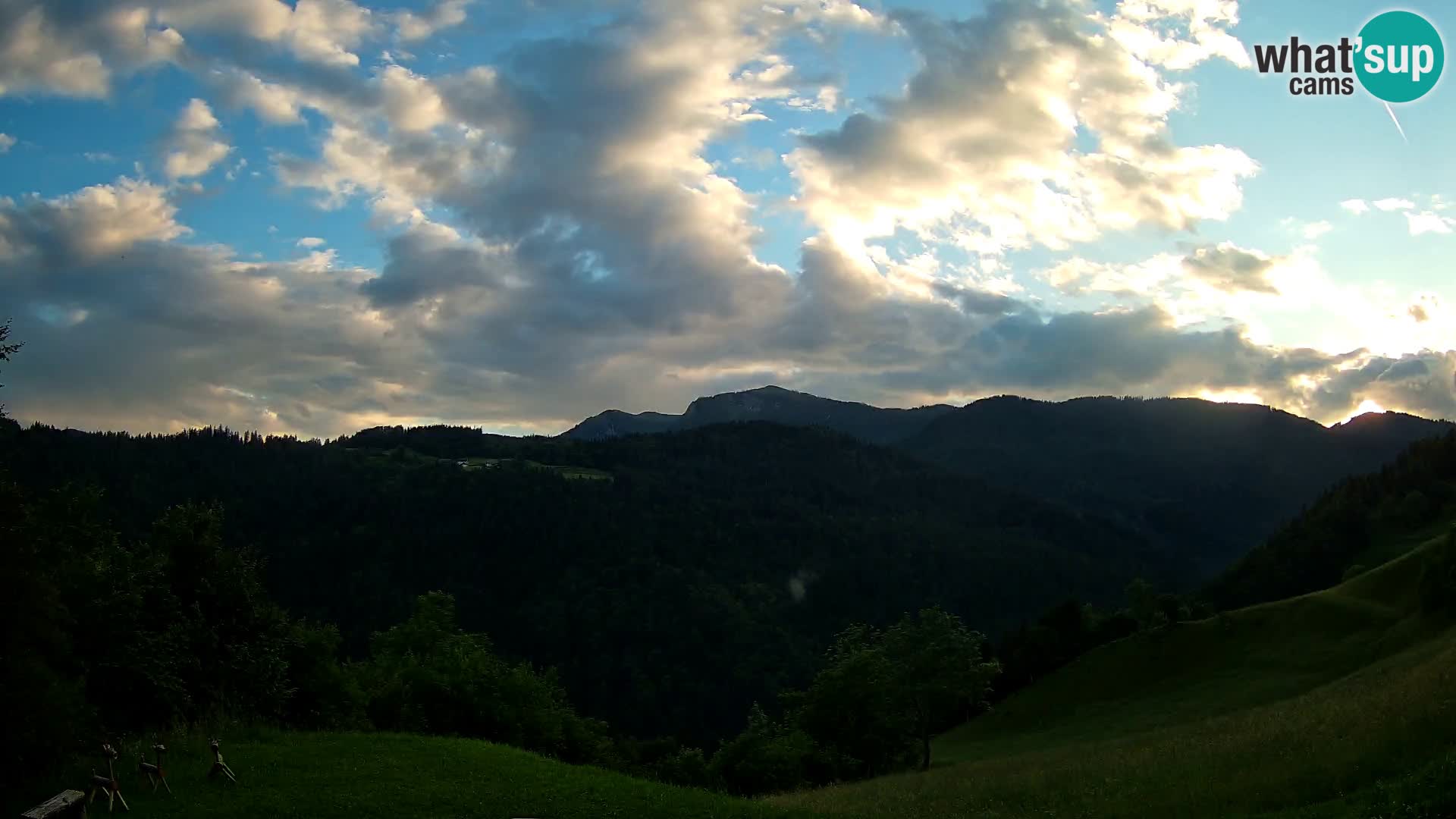 Webcam Brunarica Dražgoše – Liveblick auf Ratitovec (1666 m)