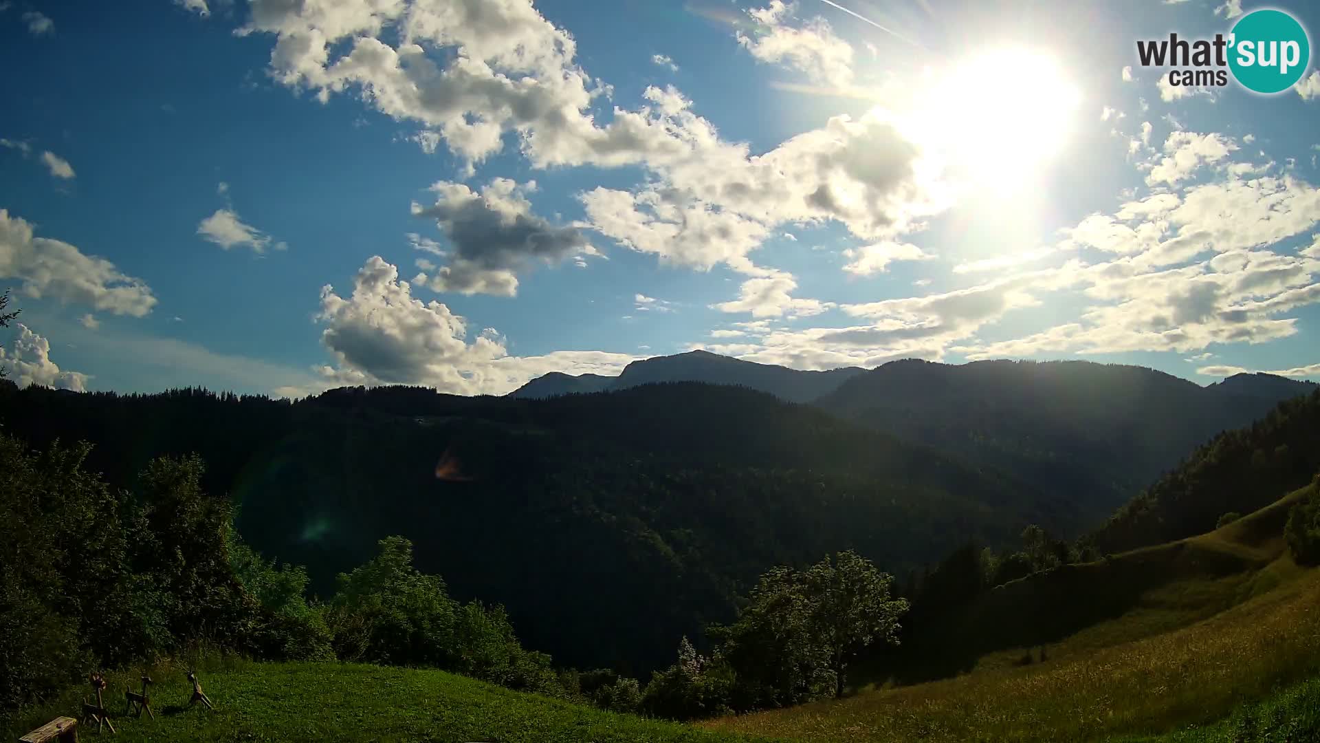 Webcam Brunarica Dražgoše – Vista live sul Ratitovec (1666 m)