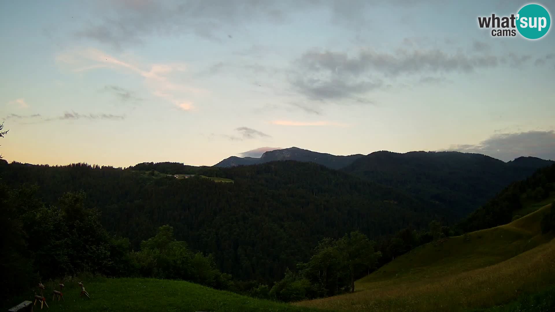 Webcam Brunarica Dražgoše – Vista live sul Ratitovec (1666 m)