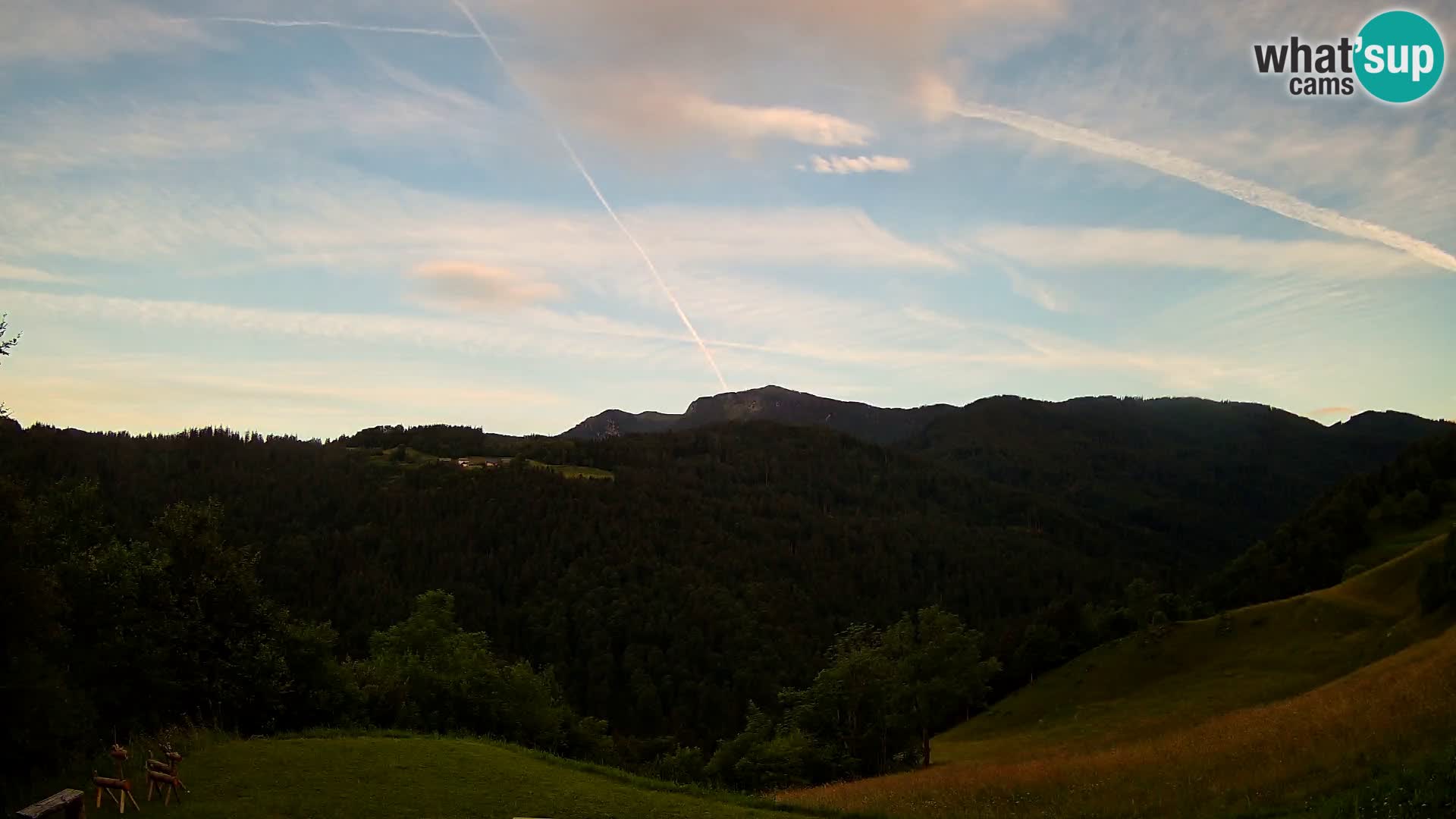 Webcam Brunarica Dražgoše – Vista live sul Ratitovec (1666 m)