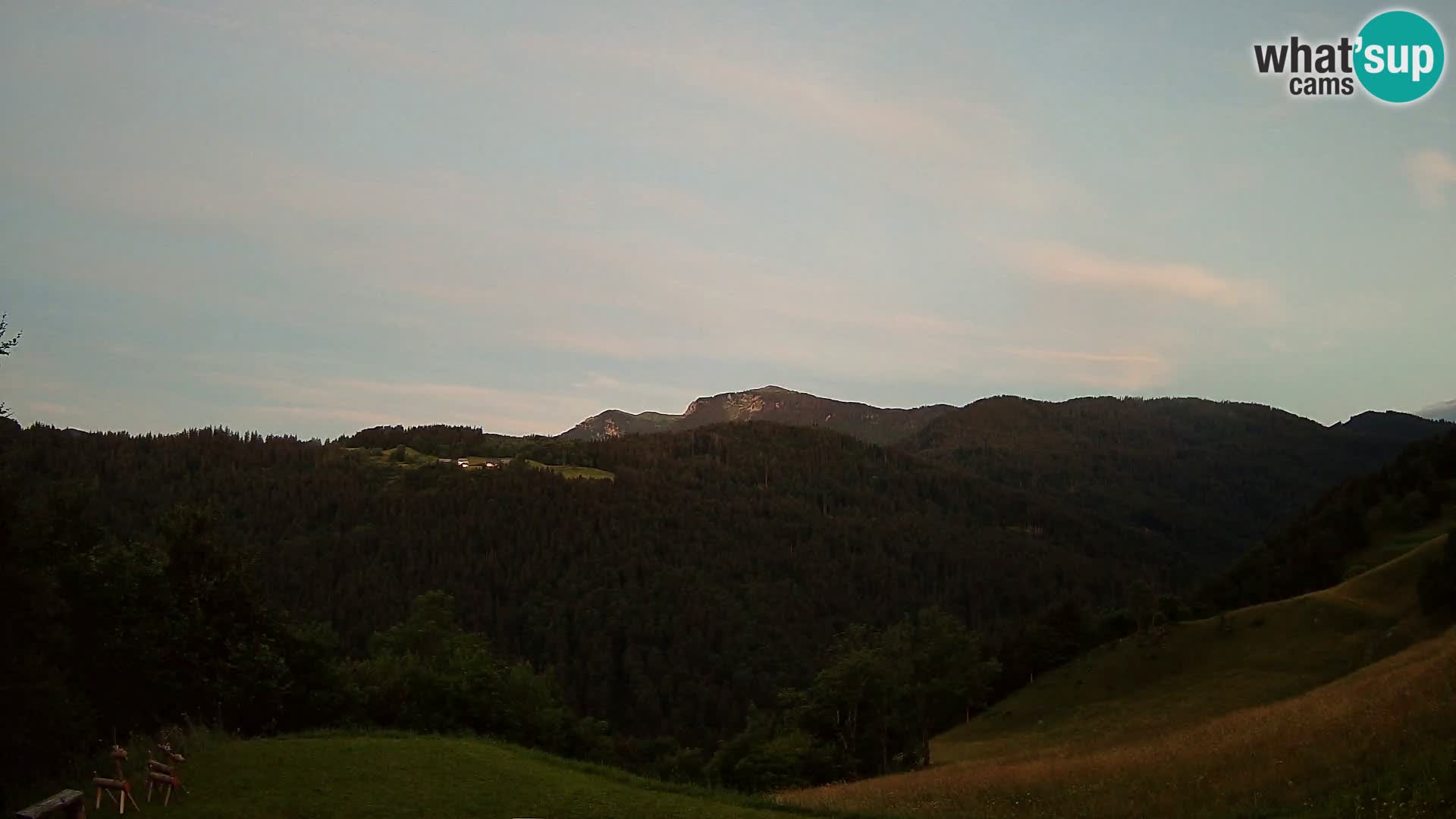 Webcam Brunarica Dražgoše – Liveblick auf Ratitovec (1666 m)