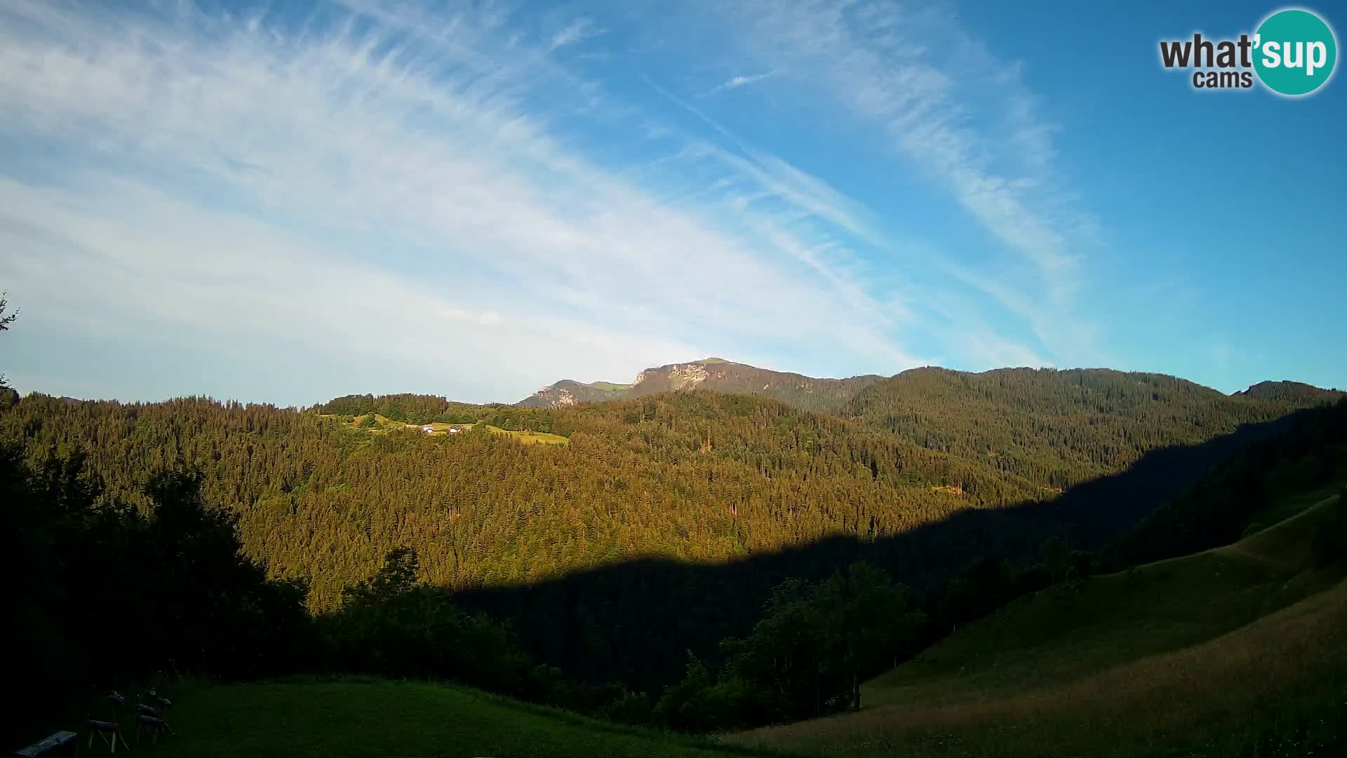 Webcam Brunarica Dražgoše – Liveblick auf Ratitovec (1666 m)