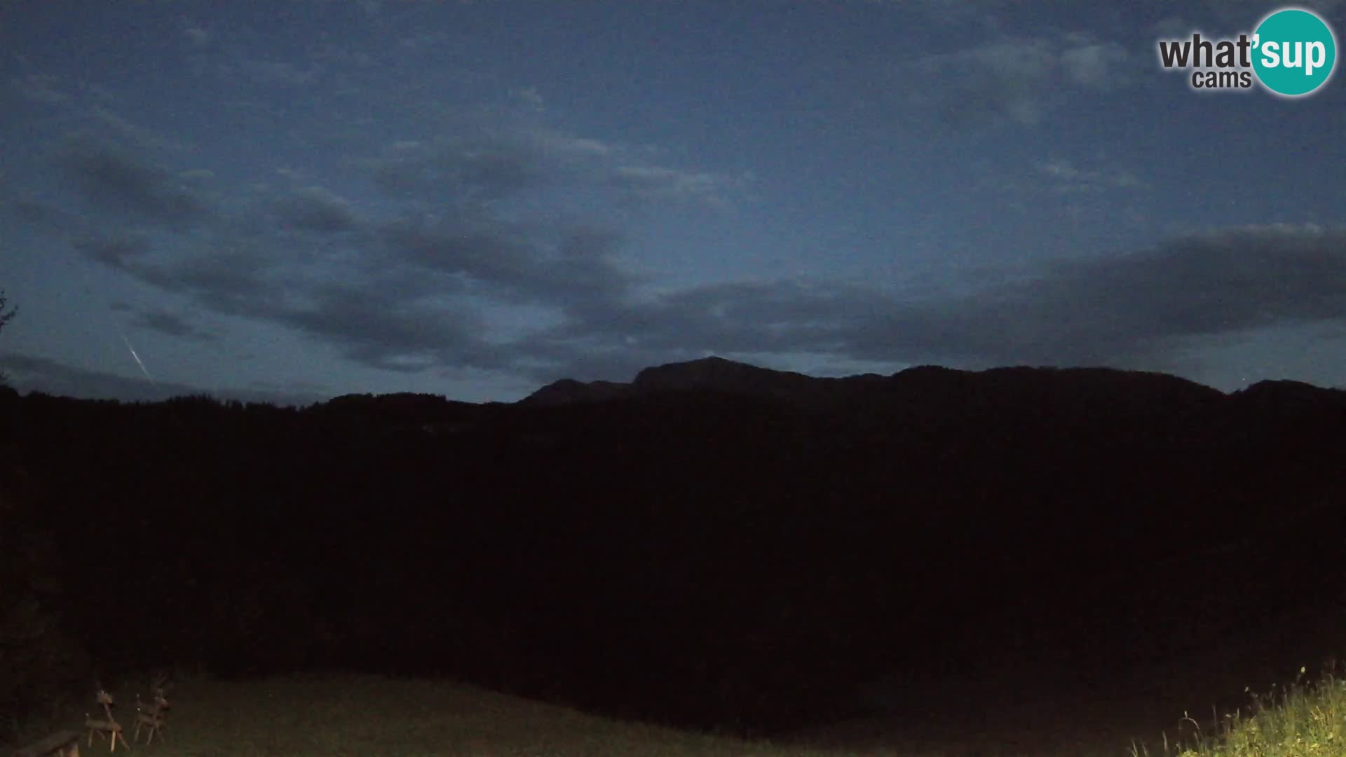 Webcam Brunarica Dražgoše – Vista live sul Ratitovec (1666 m)