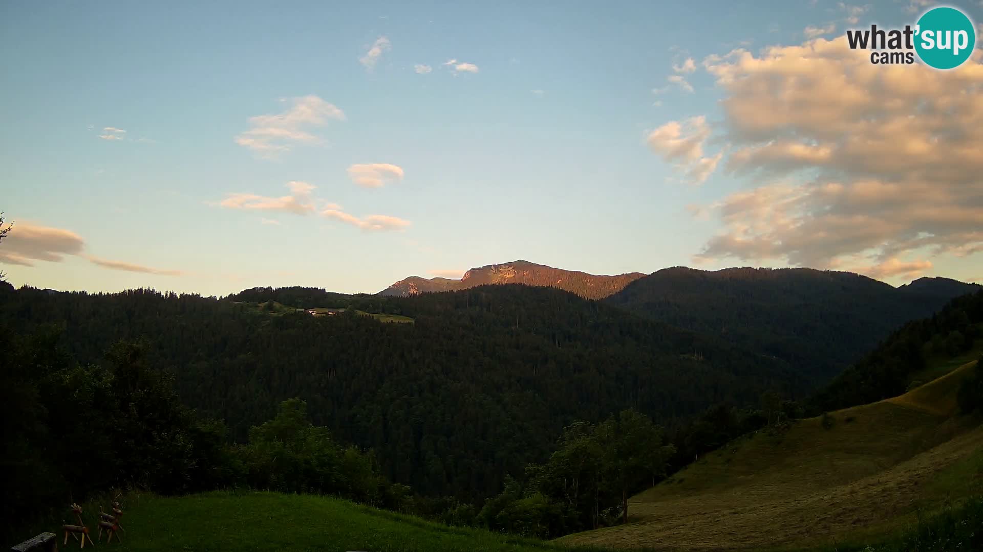 Webcam Brunarica Dražgoše – Vista live sul Ratitovec (1666 m)