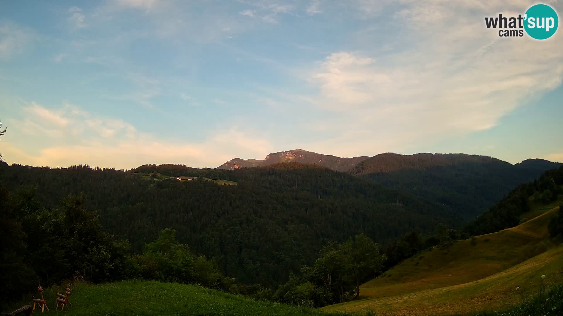 Webcam Brunarica Dražgoše – Vista live sul Ratitovec (1666 m)
