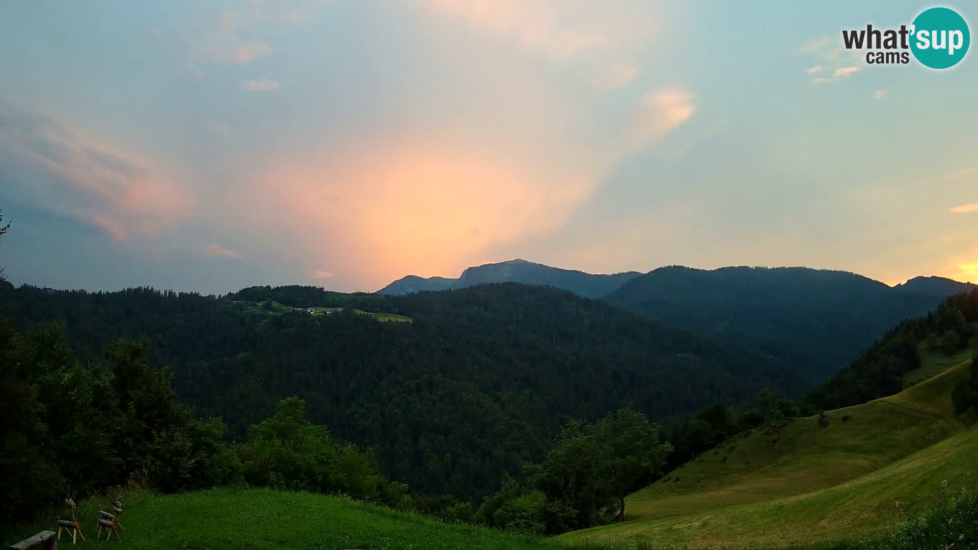 Webcam Brunarica Dražgoše – Liveblick auf Ratitovec (1666 m)
