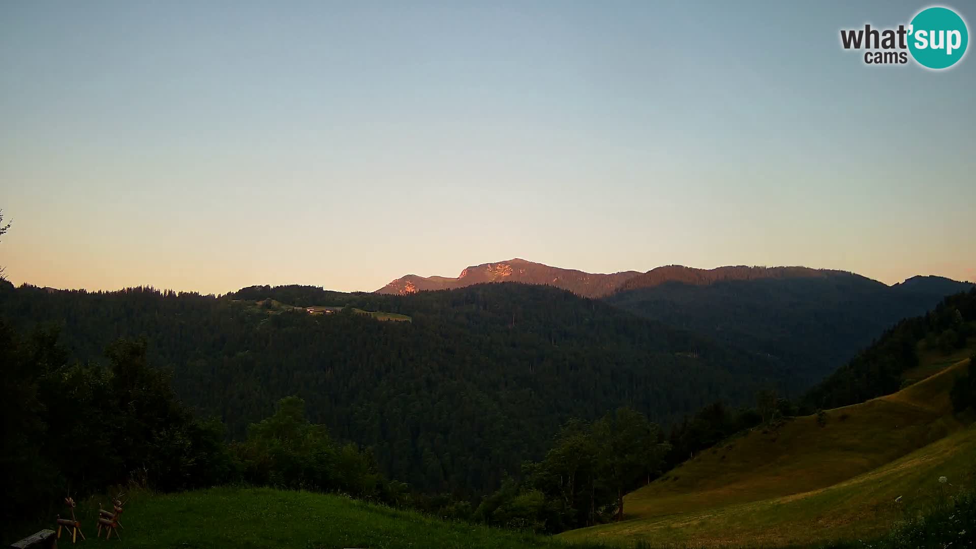 Webcam Brunarica Dražgoše – Liveblick auf Ratitovec (1666 m)