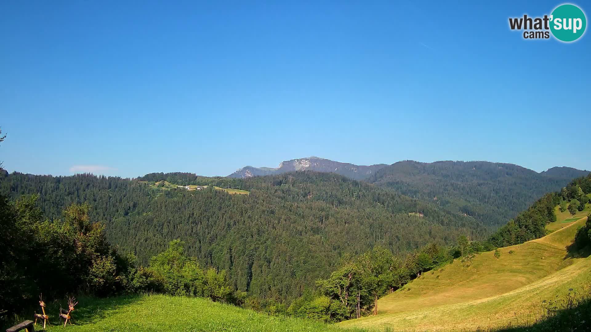 Webcam Brunarica Dražgoše – Vista live sul Ratitovec (1666 m)
