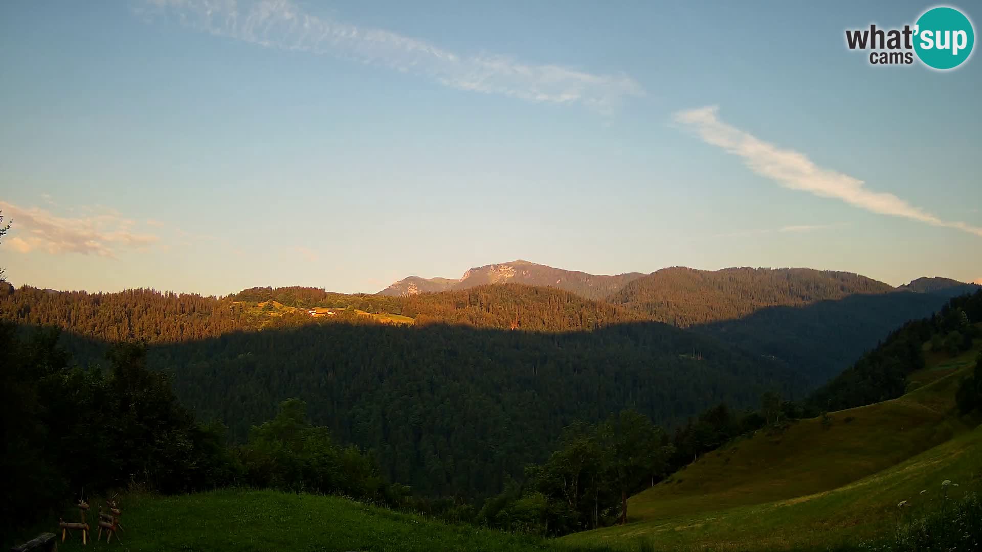 Webcam Brunarica Dražgoše – Liveblick auf Ratitovec (1666 m)