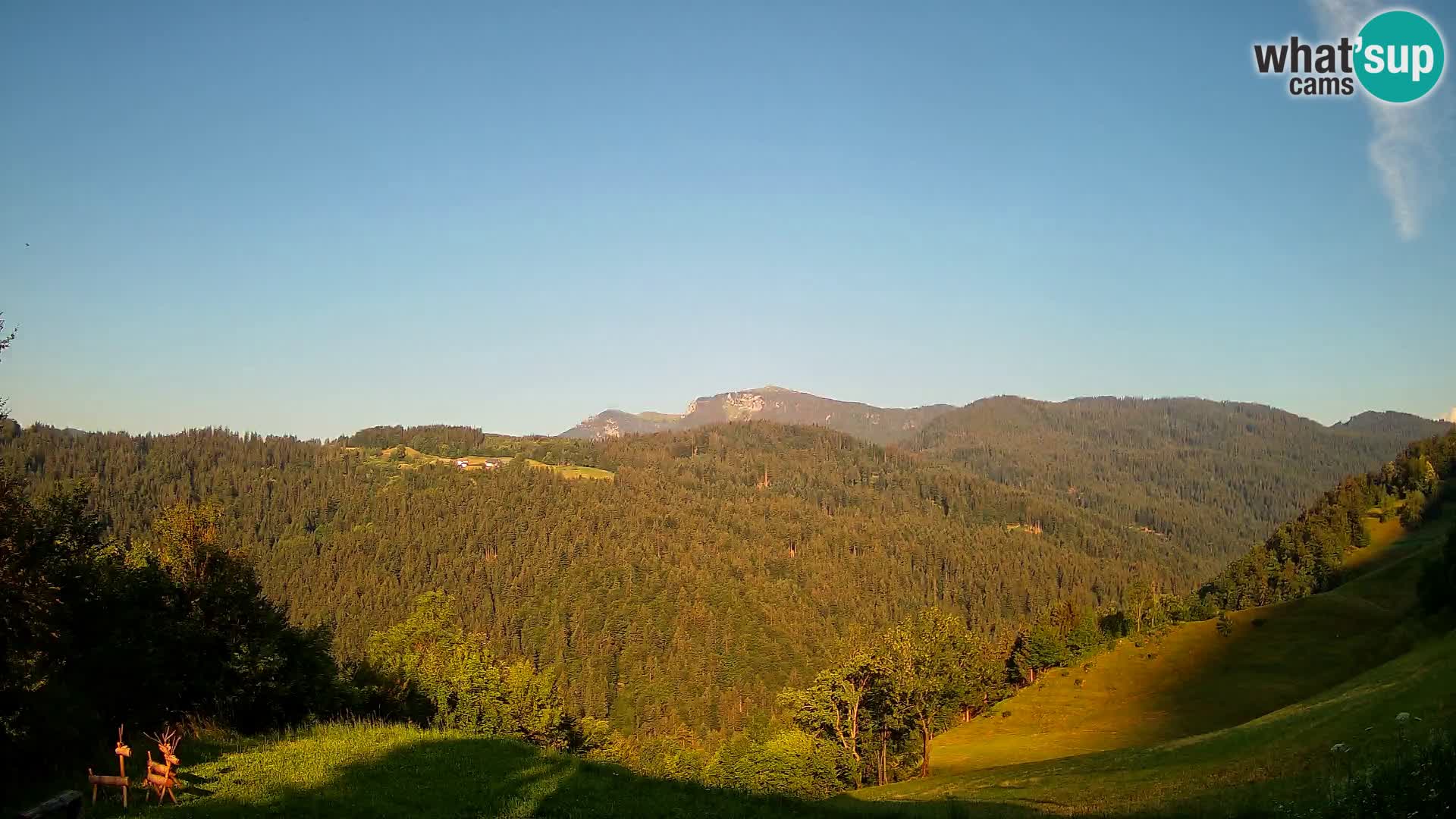 Webcam Brunarica Dražgoše – Liveblick auf Ratitovec (1666 m)