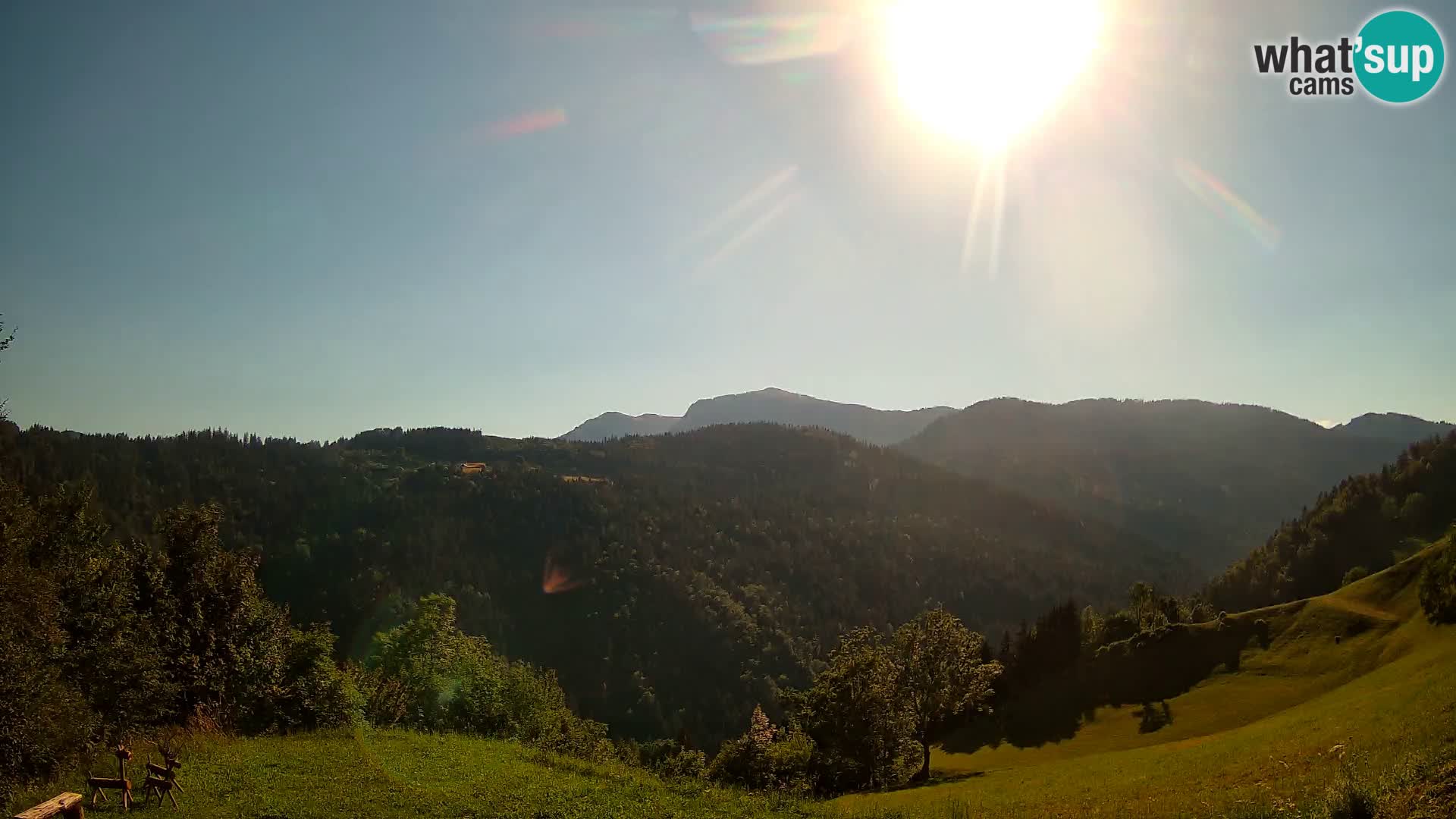 Webcam Brunarica Dražgoše – Liveblick auf Ratitovec (1666 m)